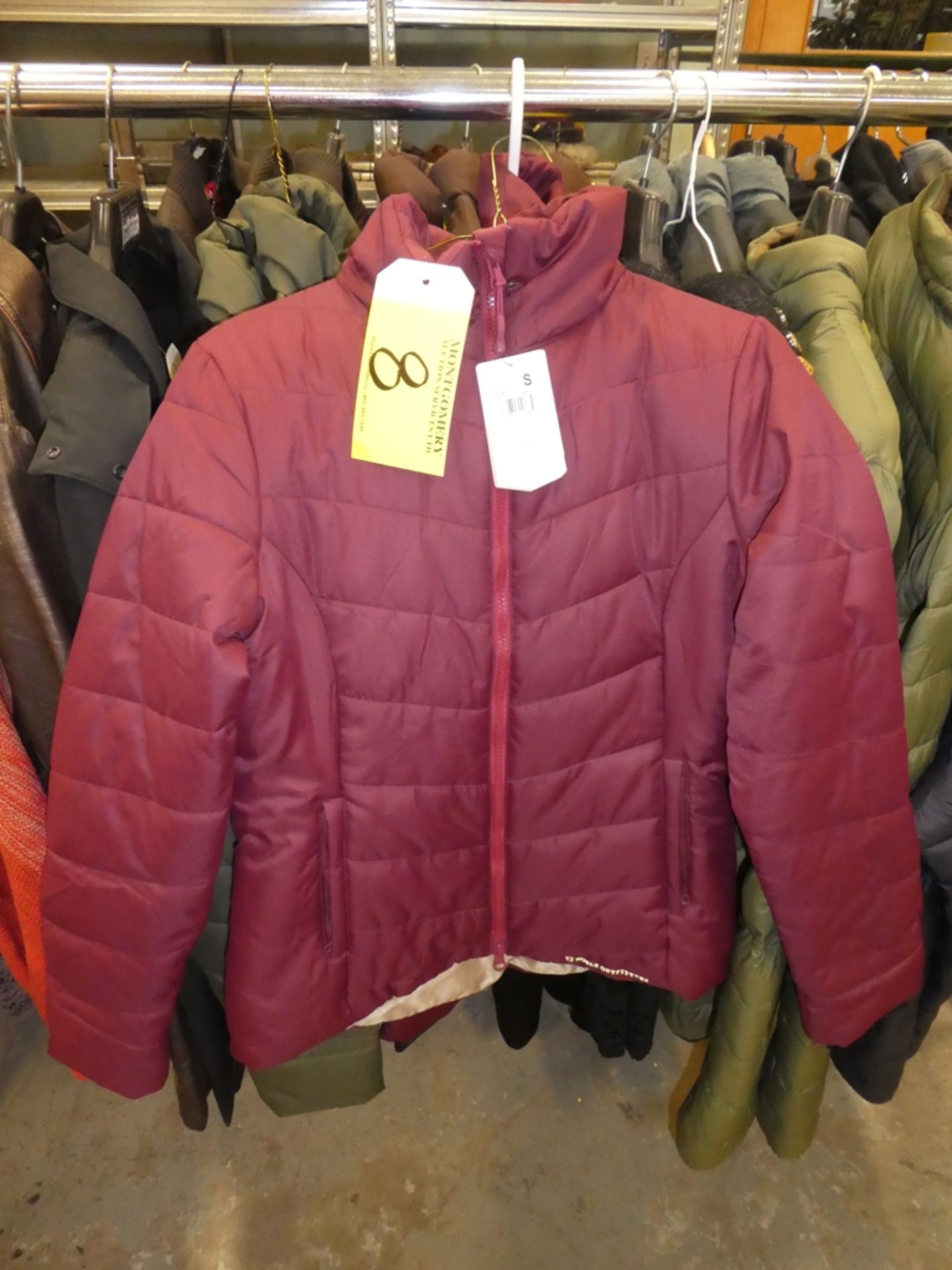 NOBLE OUTFITTERS ASPIRE JACKET -LADIES SMALL -RED