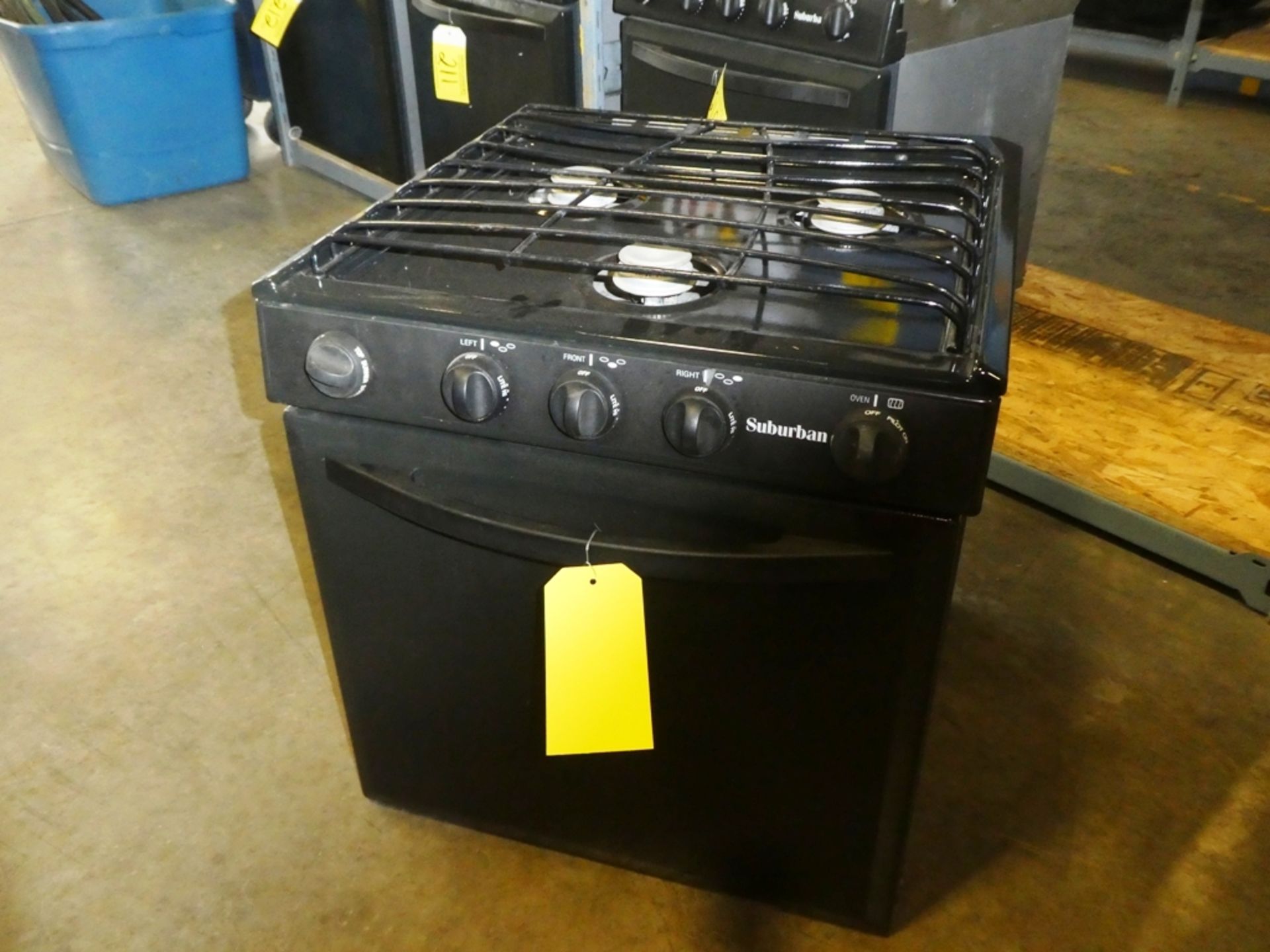 SUBURBAN LPG RANGE & OVEN FOR RV OR WELLSITE TRAILER