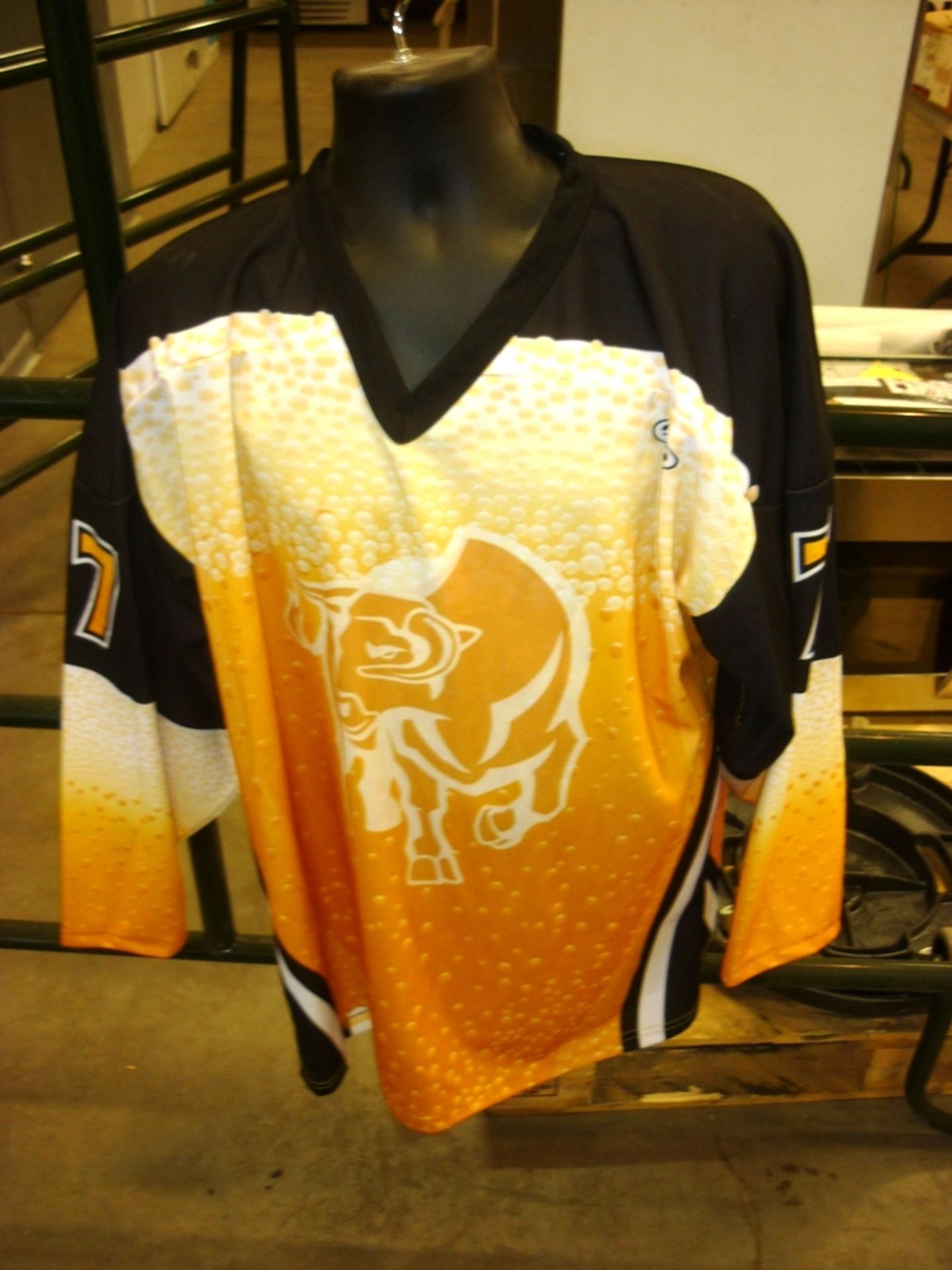 L/O BEER JERSEY & GOLF SHIRTS - Image 2 of 3