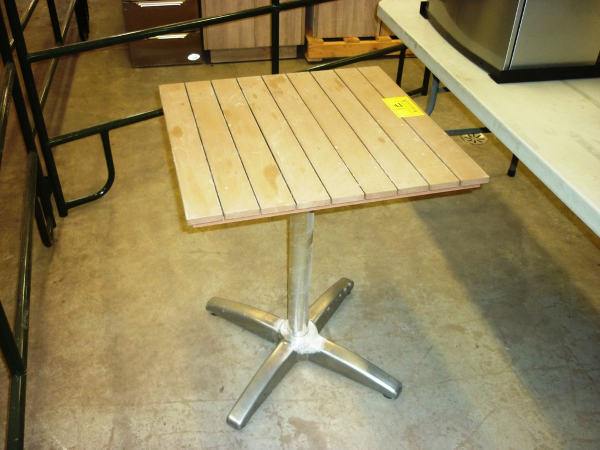 24"X24" SP RESTAURANT TABLE W/TILTING TOP - Image 2 of 2