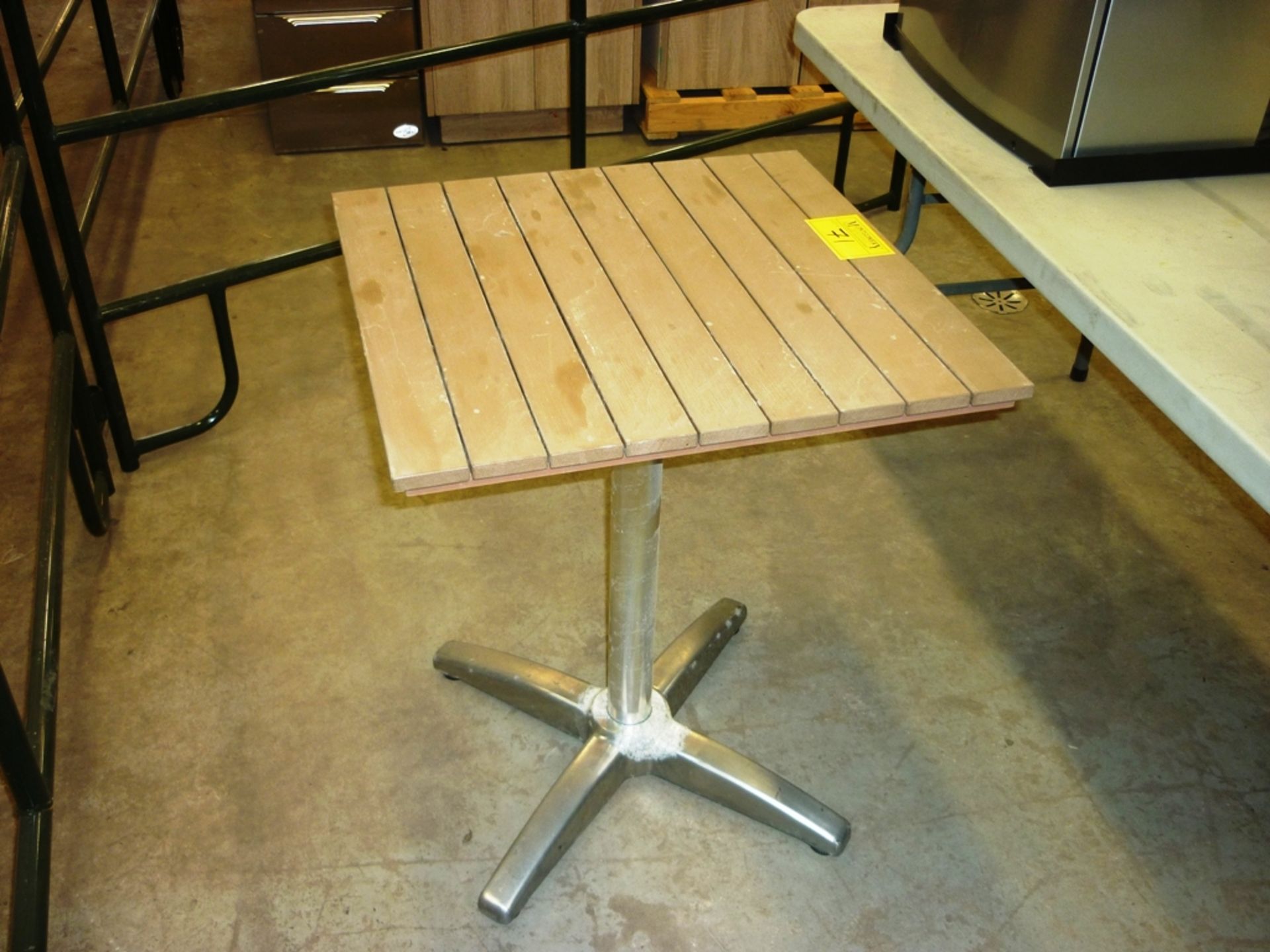 24"X24" SP RESTAURANT TABLE W/TILTING TOP - Image 2 of 2