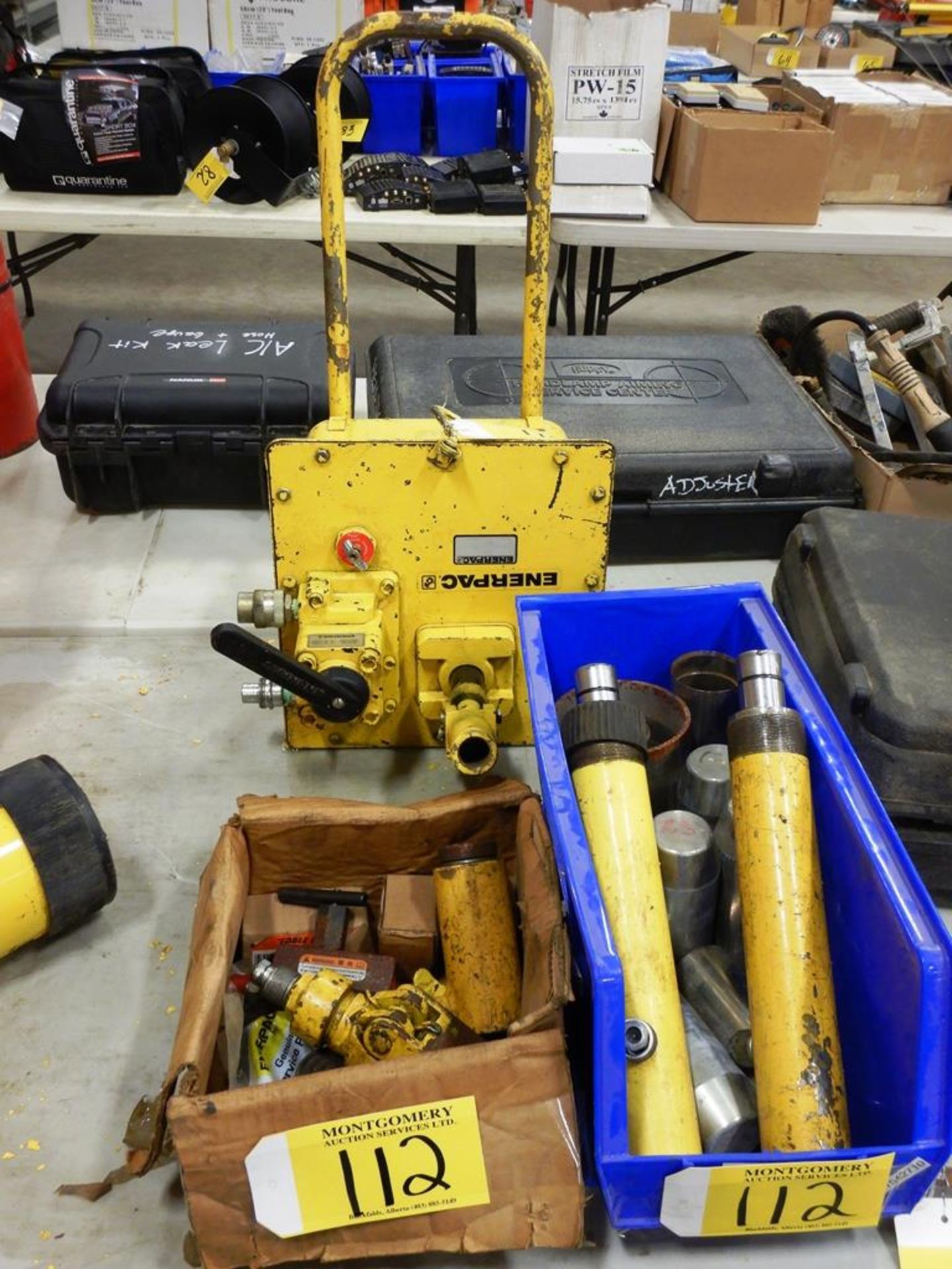 ENERPAC P464 SIMPLEX 2 STAGE HAND PUMP W/ 4 WAY VALVE W/ ATTACHMENTS