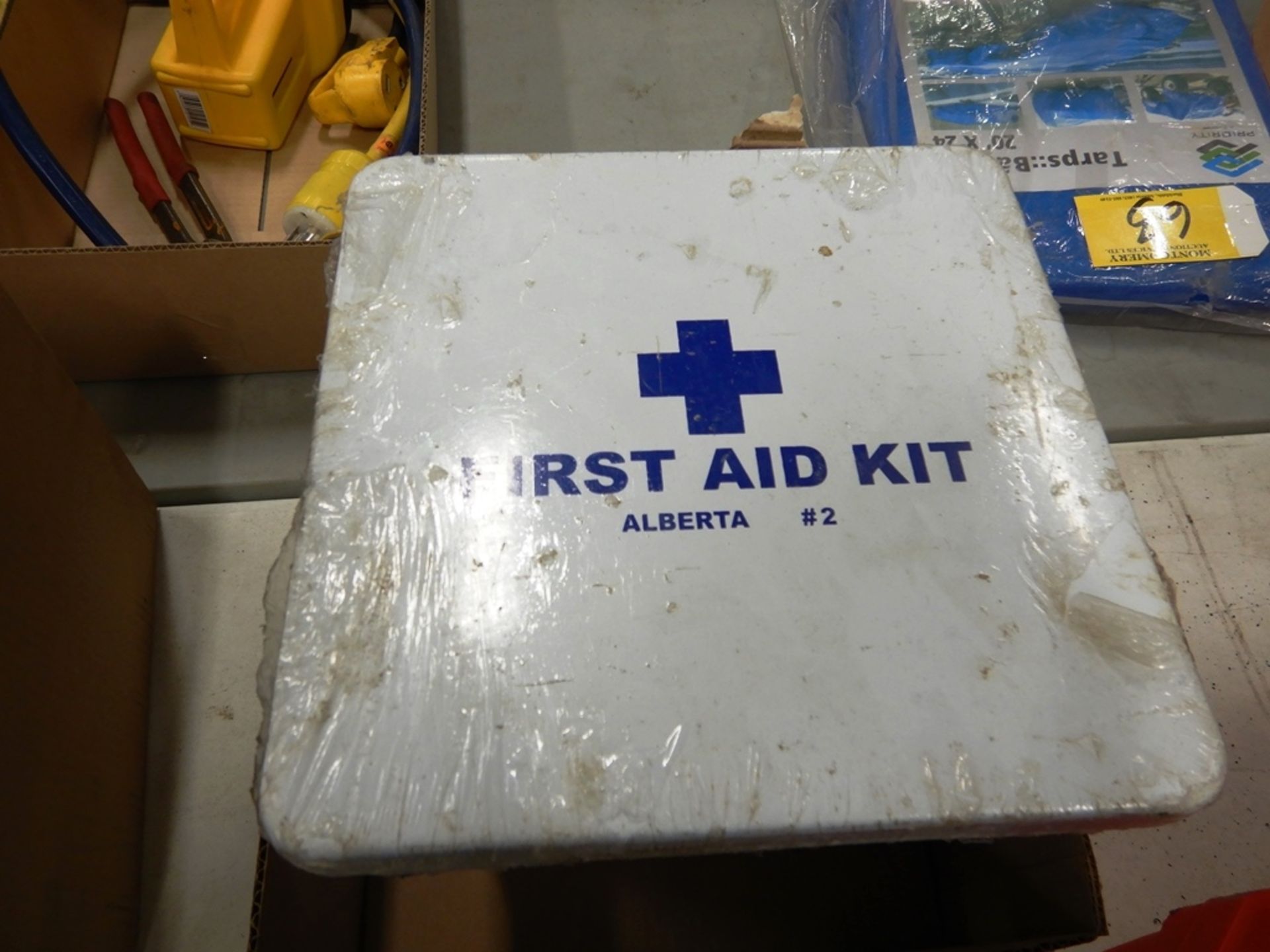 L/O 2 FIRST AID KITS & SCOTCH-BRITE HAND PADS - Image 2 of 3