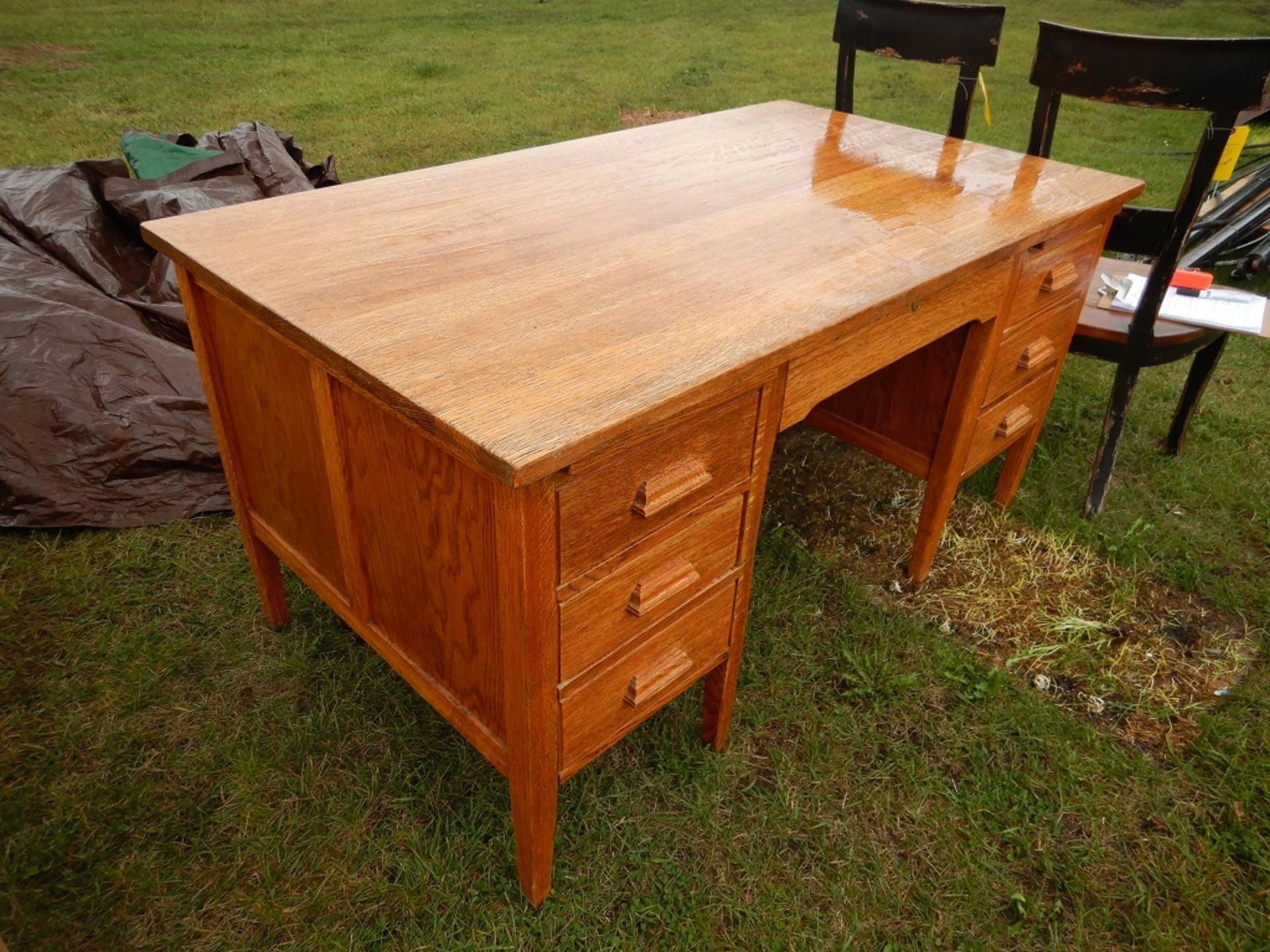 WOOD DESK & 2 CHAIRS - Image 3 of 3