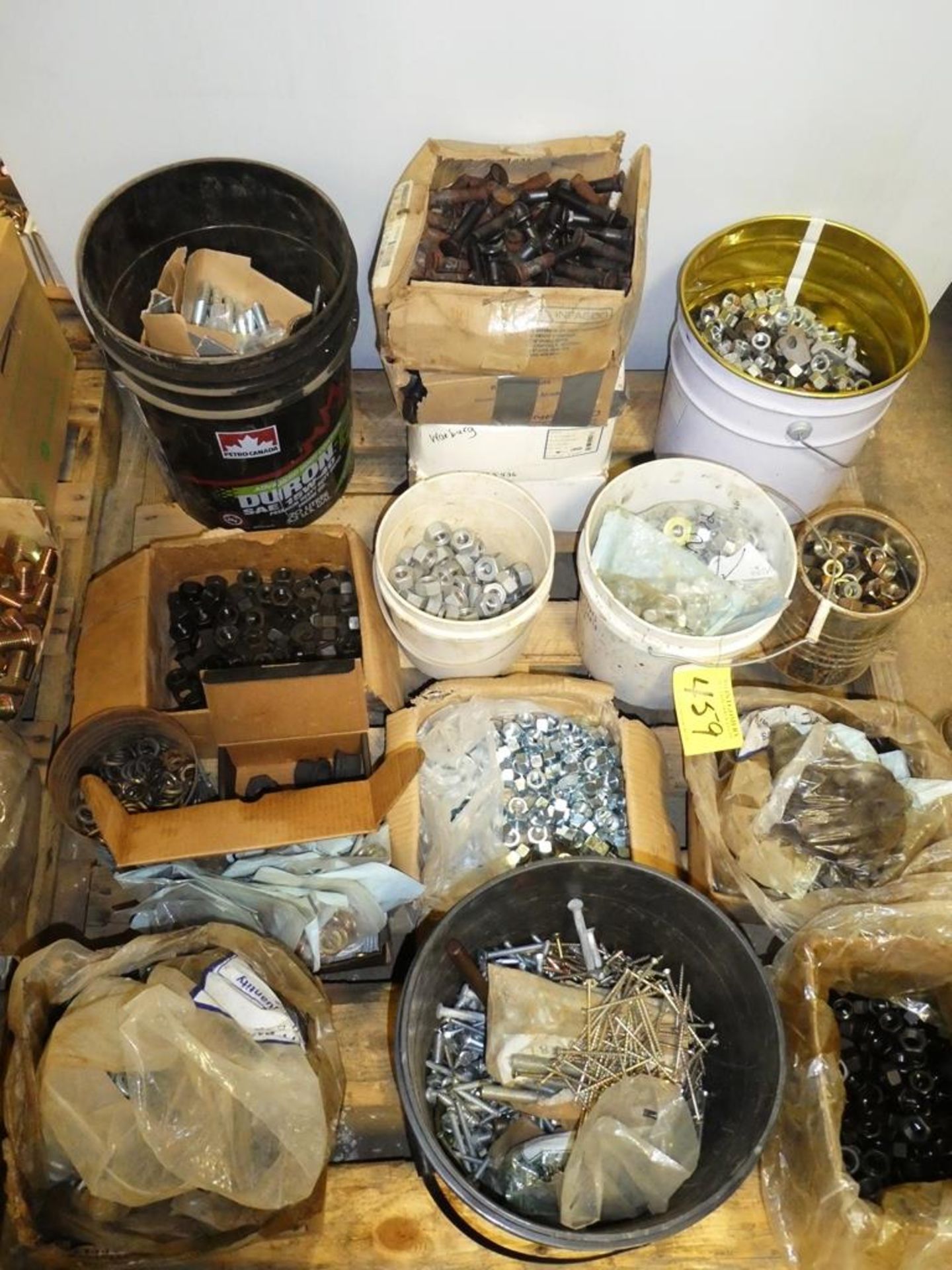 P/O ASSORTED NUTS, LOCK WASHERS, ANCHOR BOLTS, LAG BOLTS, PLOW BOLTS, ETC