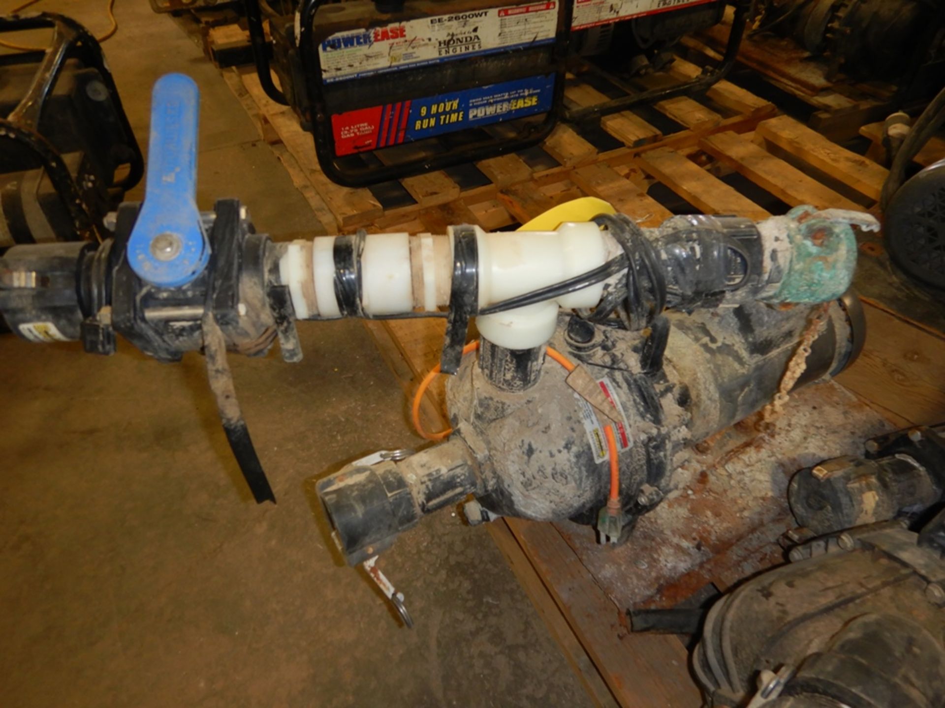 BANJO 2 " SELF PRIMING CENFRICAL WATER PUMP W/ ELECTRIC MOTOR - Image 2 of 2