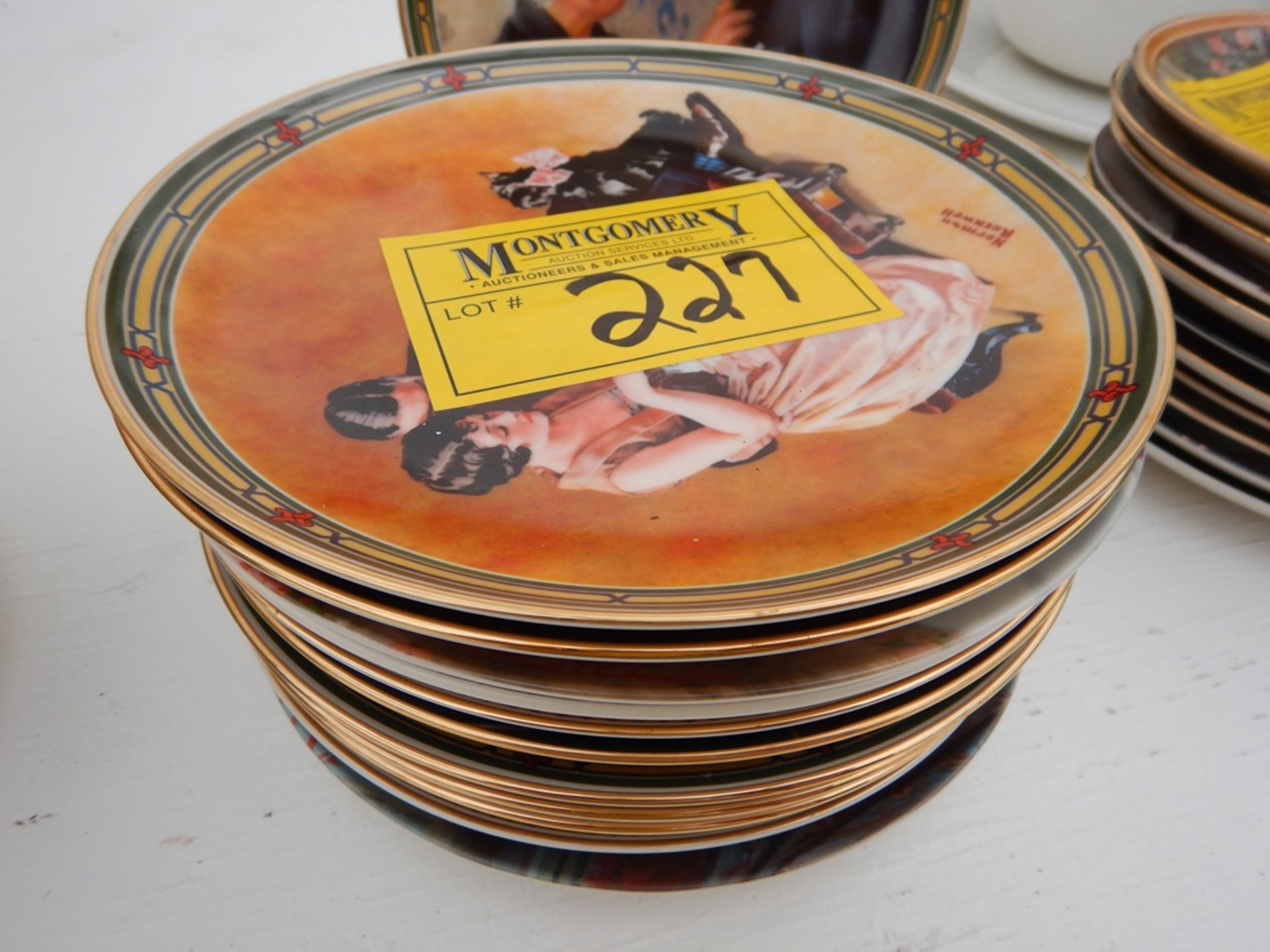 L/O NORMAN ROCKWELL COLLECTOR PLATES