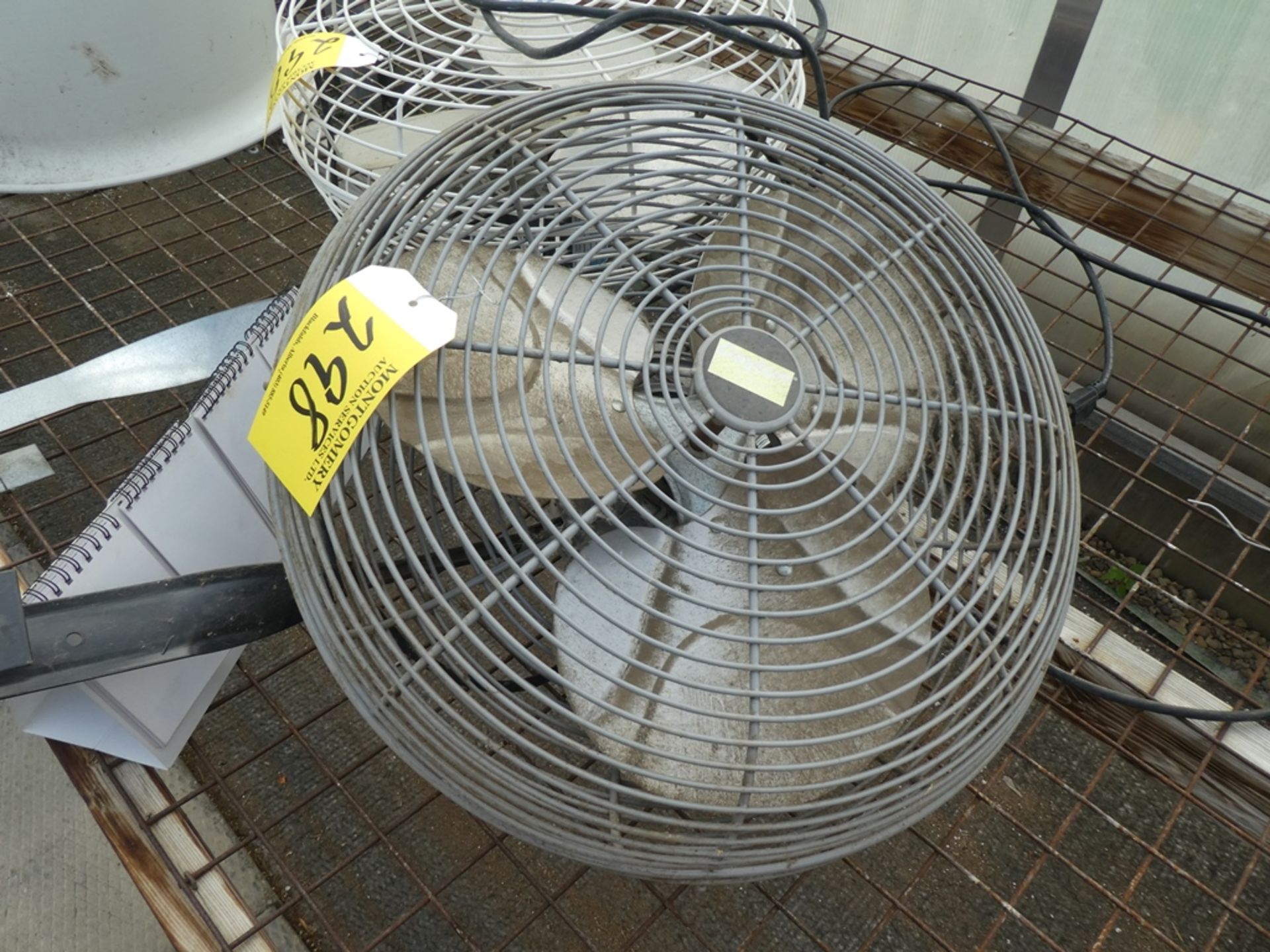 LEADER 18" AIR MOVING FAN DAYTON 20" AIR MOVING FAN - Image 3 of 3