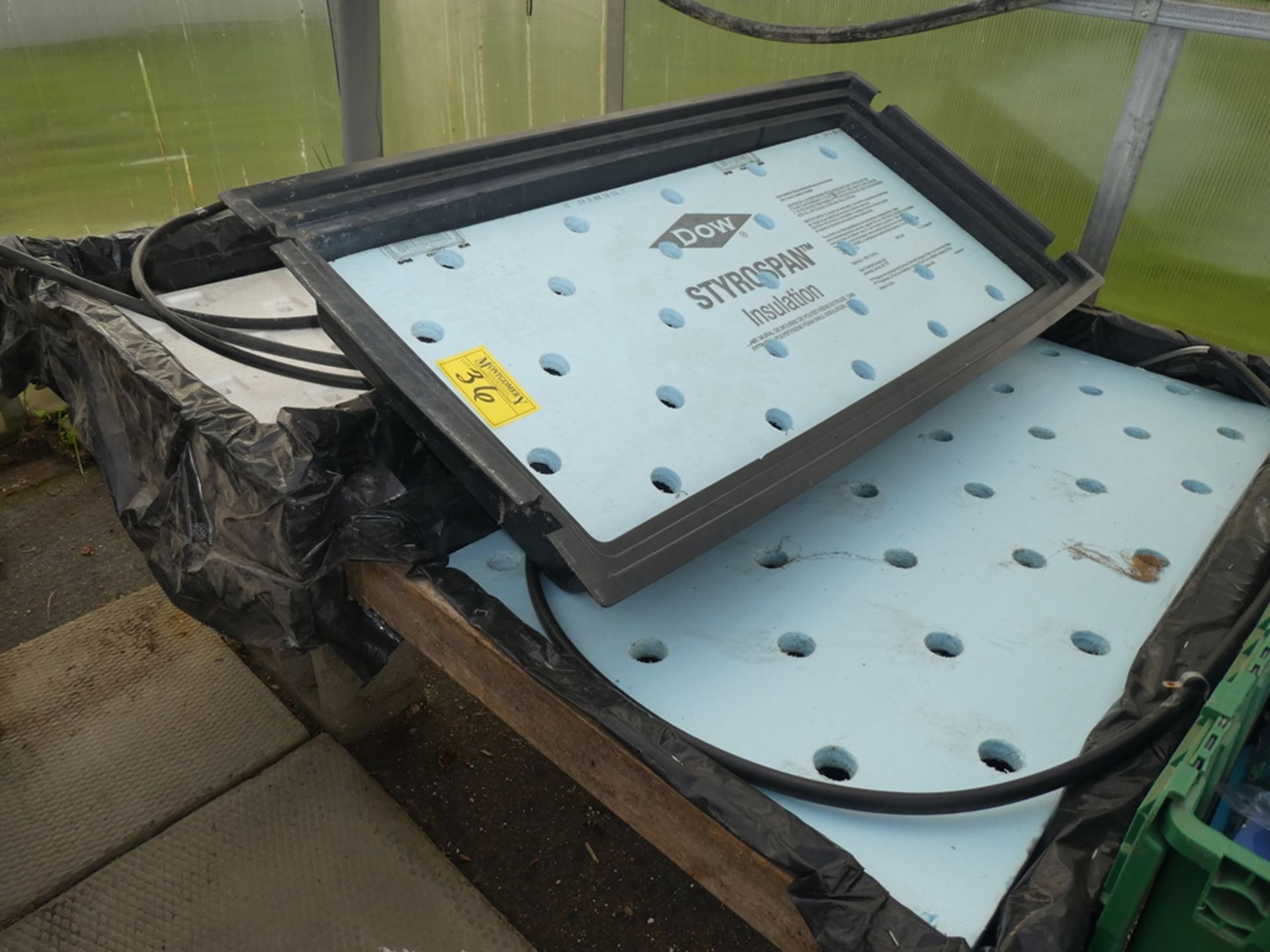 L/O 3 HYDROPONIC GROWING TRAYS - Image 2 of 2