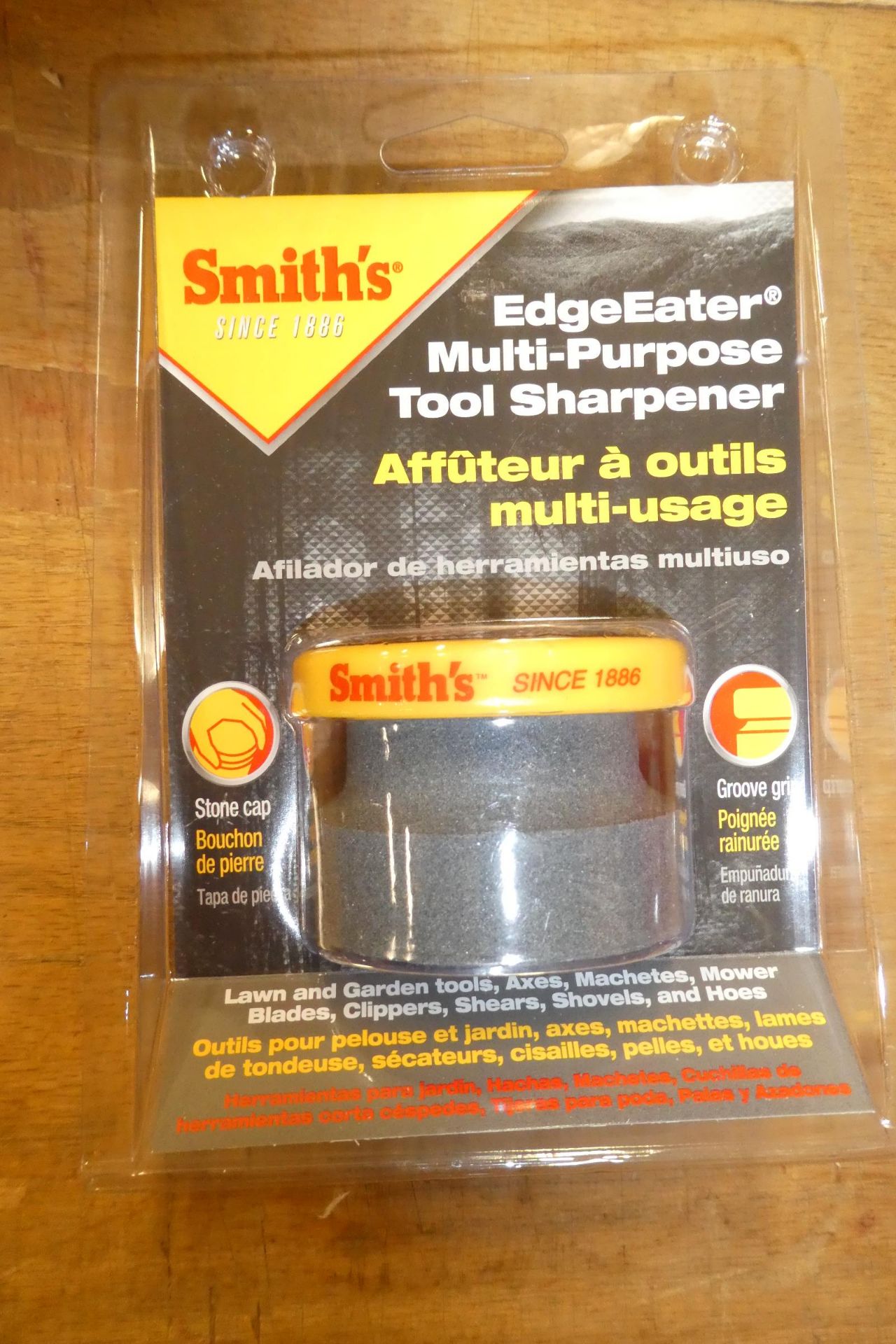 L/O STAY AWAY AUTOMATIC PET DETERENT, HEATH SEED SCOOPS, SMITH'S EDGE EATER MULTI-PURPOSETOOL - Image 2 of 5