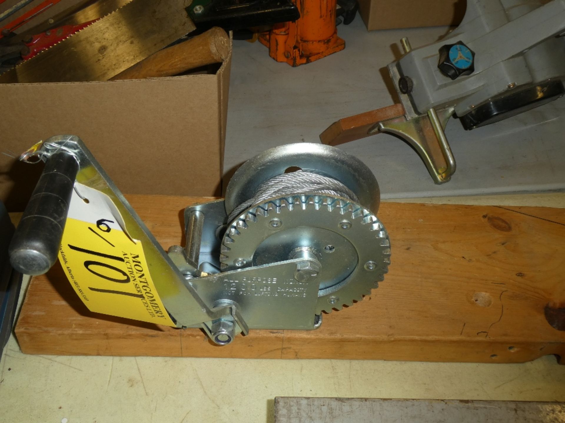 HAND CABLE WINCH