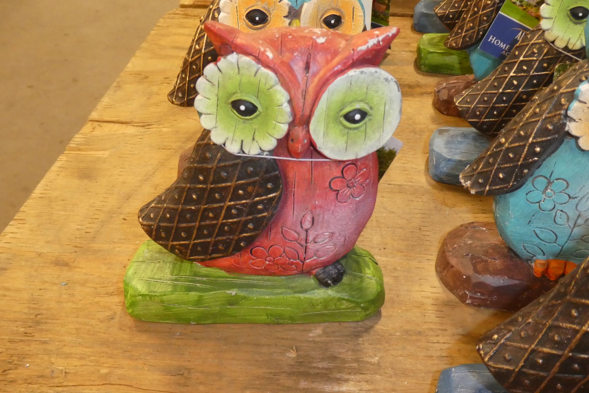 L/O ALPINE HOME & GARDEN ACCENTS CERAMIC OWLS , L/O 7 - W MORRIS GALLERY SEED TINS - Image 2 of 3