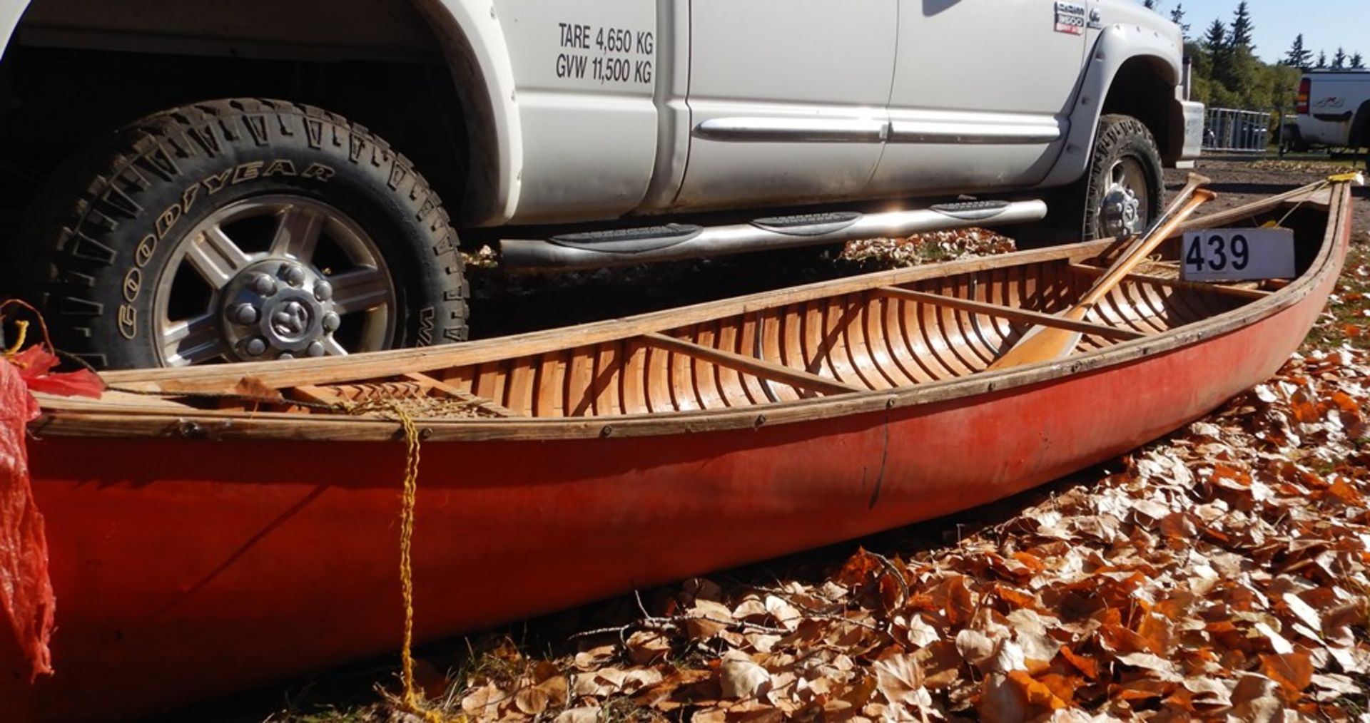 SEARS GAME FISHER 16' CANOE - Image 2 of 3