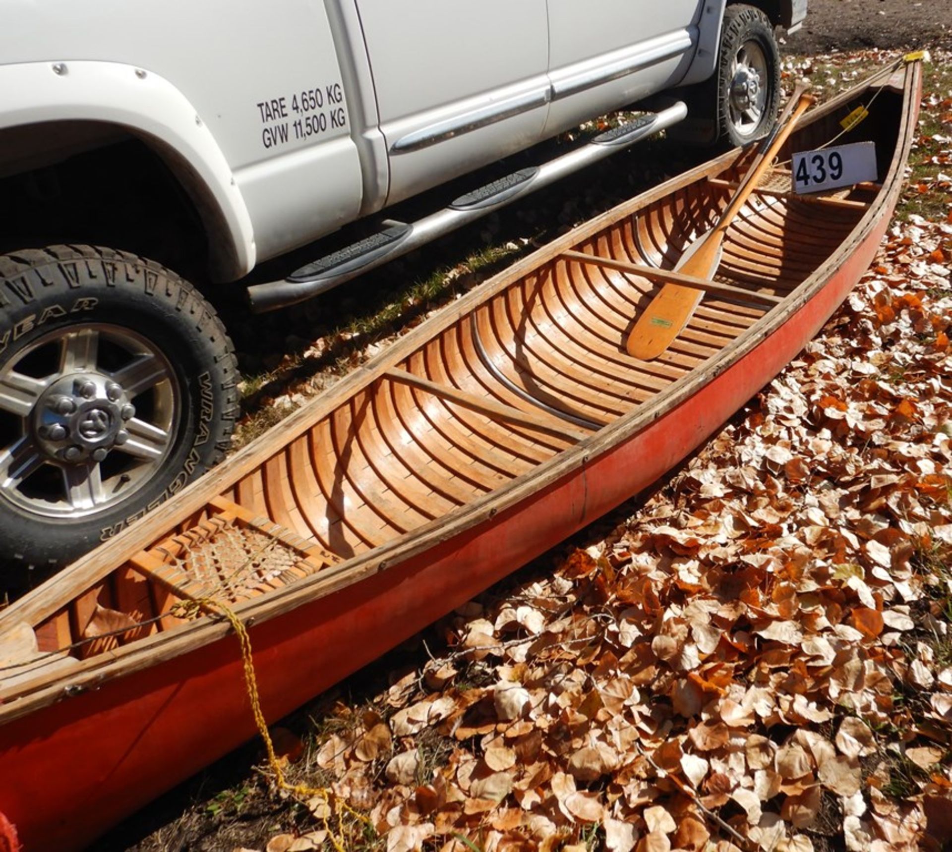 SEARS GAME FISHER 16' CANOE - Image 3 of 3
