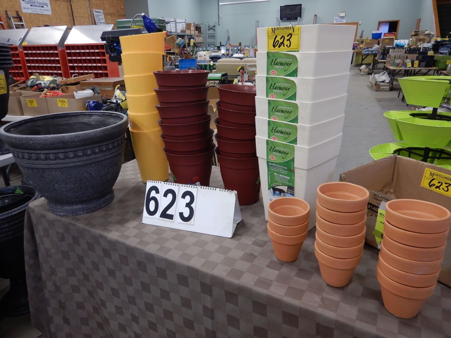 L/O DCN POLY PLANTERS -ASSORTED, 4" CERAMIC PLANT POTS, 1-LARGE CERAMIC PLANTER - Image 2 of 2