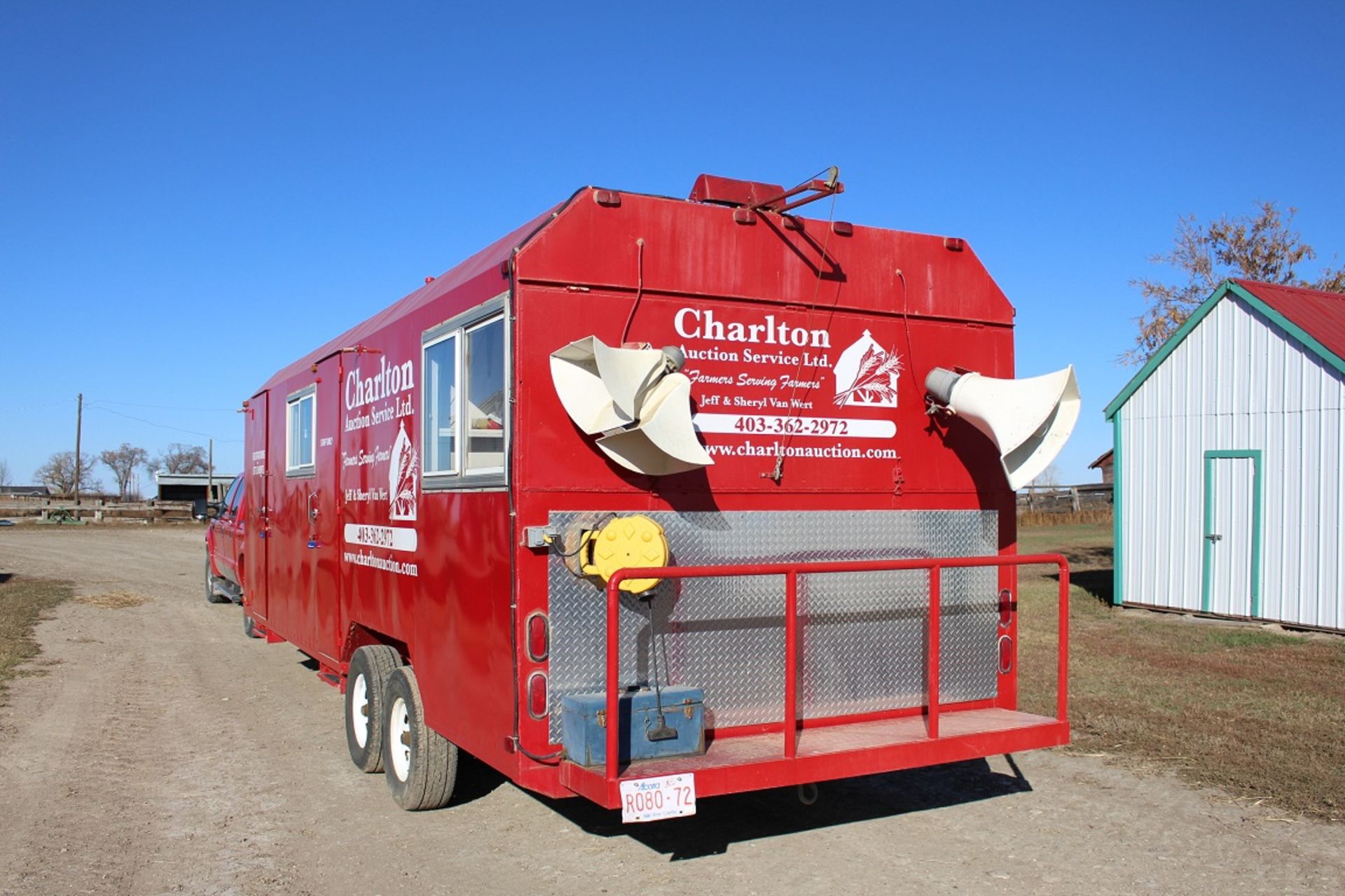 2002 SHOP BUILT 24' T/A 5W AUCTION OFFICE TRAILER W/LIGHTS, HEATER, BATHROOM & AUCTION/BOOTH - Image 3 of 8