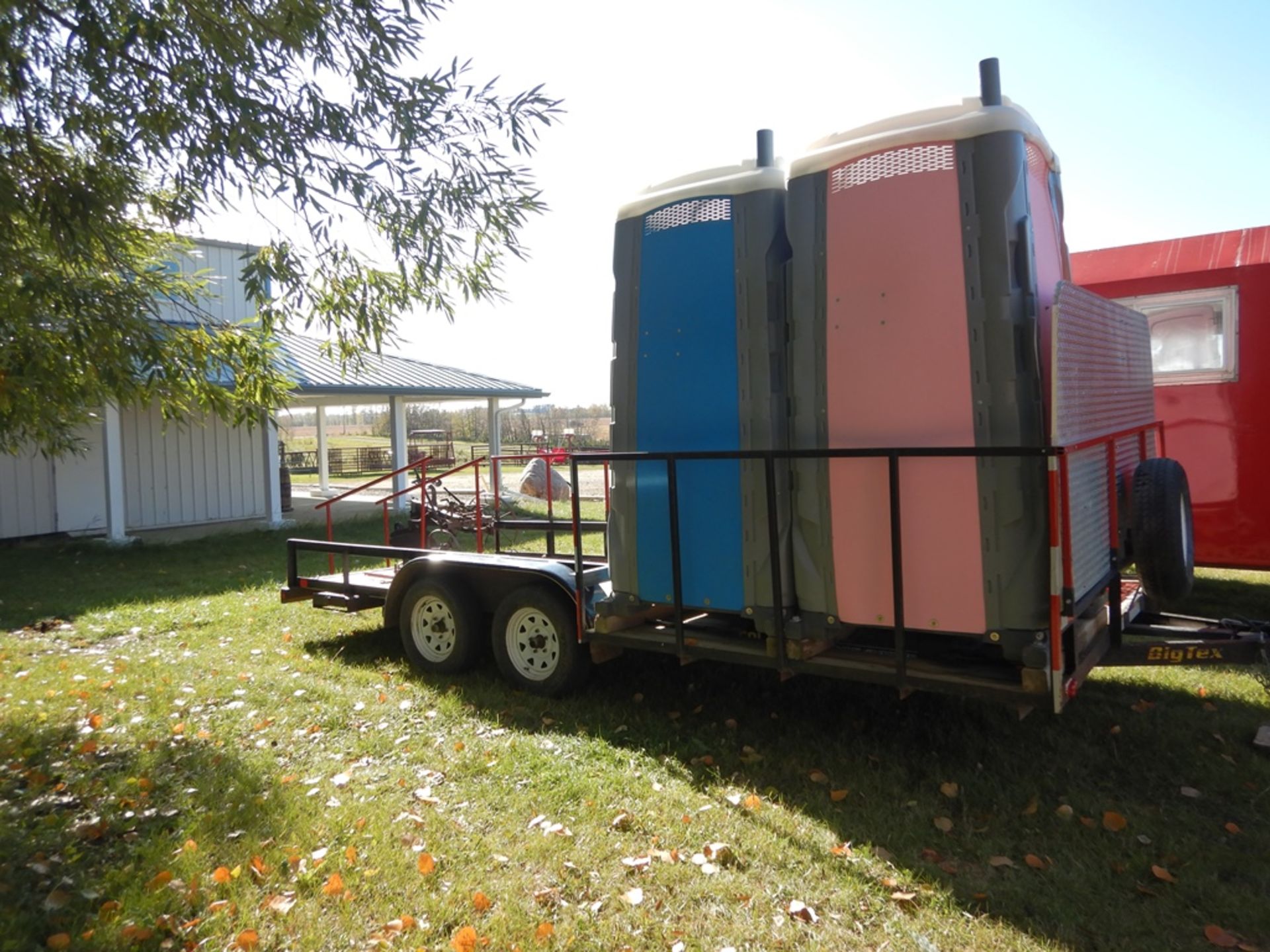 2011 BIG TEX 18' FLAT DECK T/A CAR TRAILER RIGGED W/2-PORTA POTTIES M # 50LA-18 5000LB GVWRS/N - Image 3 of 4