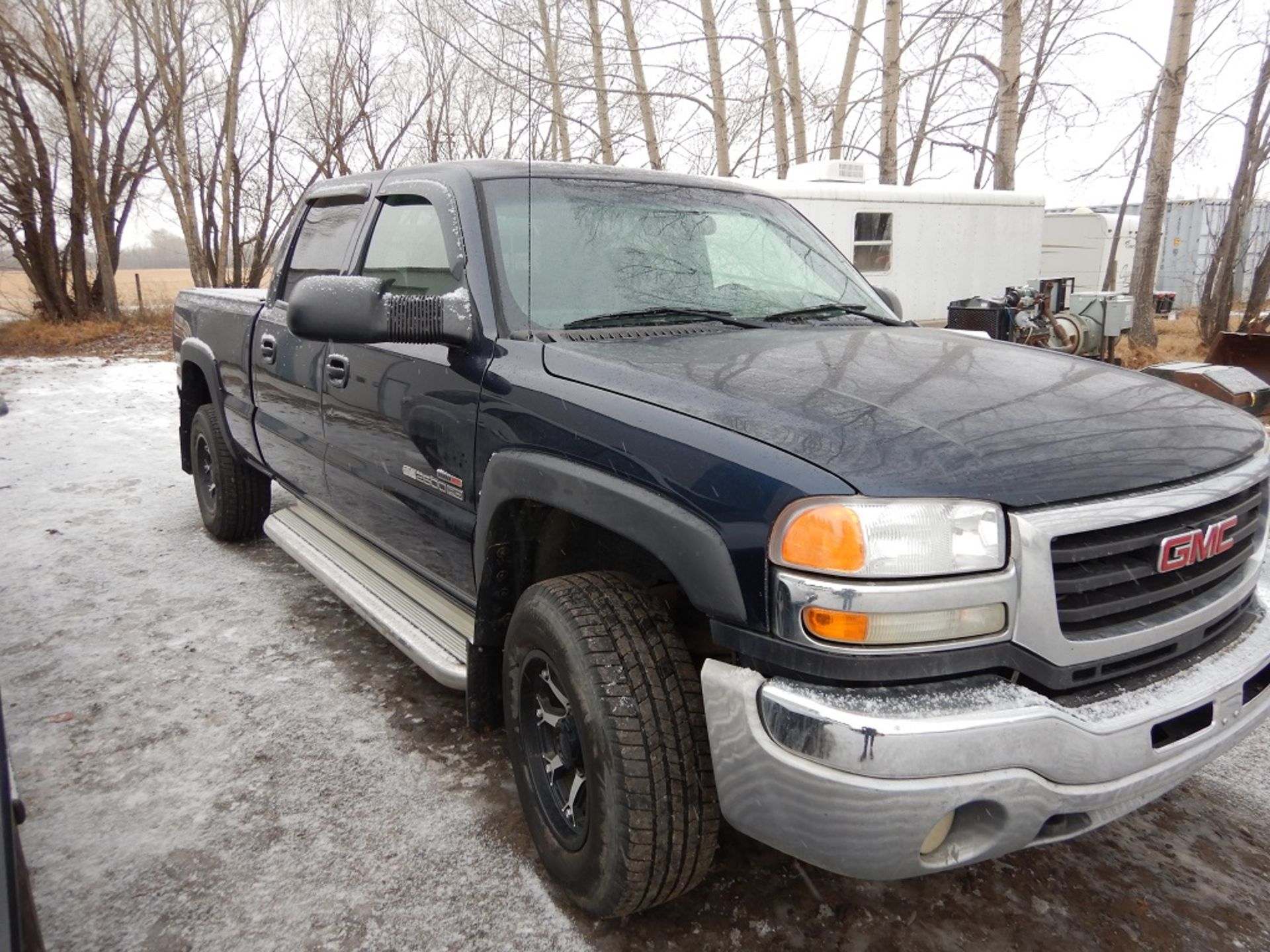 2005 GMC 2500 SLE 4X4 CREW CAB SHORT BOX TRUCK, DURAMAX, AT, BOX COVER, COMMAND START,