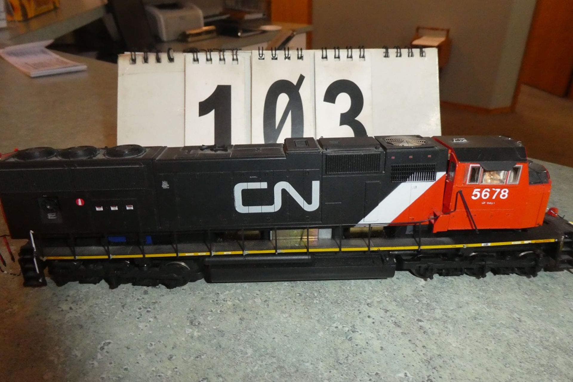 HO CN TRAIN ENGINE - DCC EQUIPPED