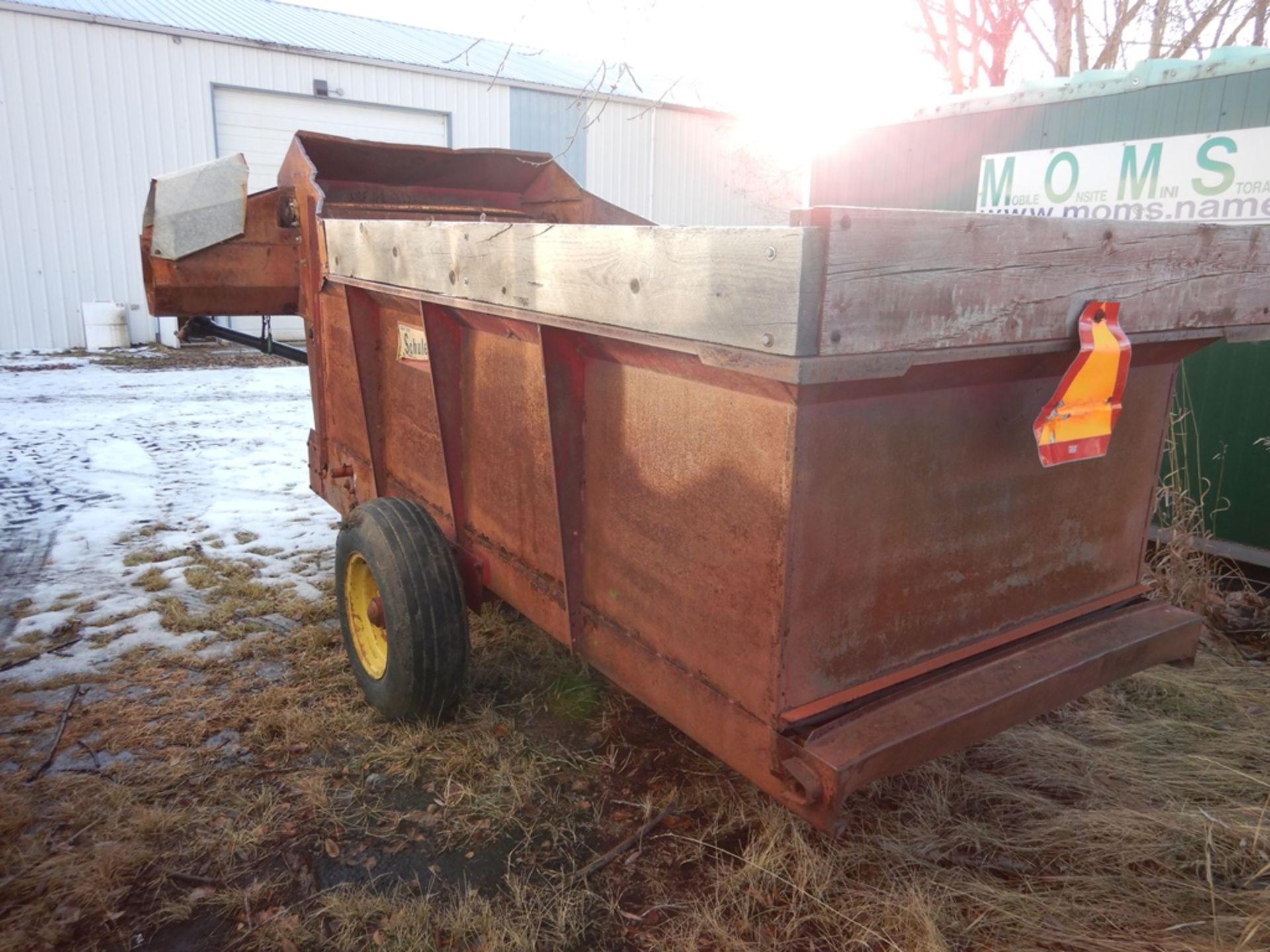 SCHULER ENSILAGE WAGON NO VIN OR MODEL - Image 2 of 4