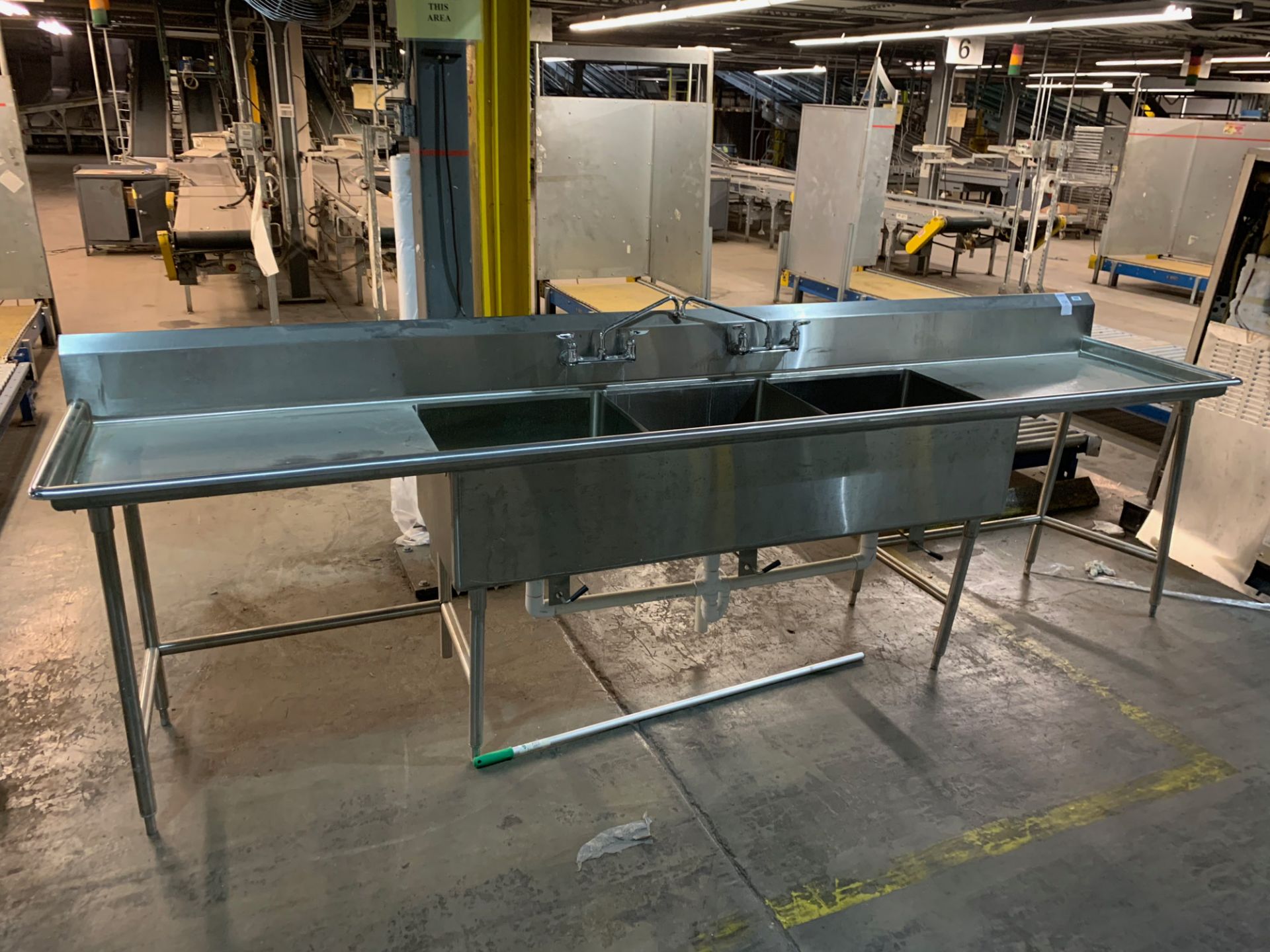 3 Basin stainless steel sink