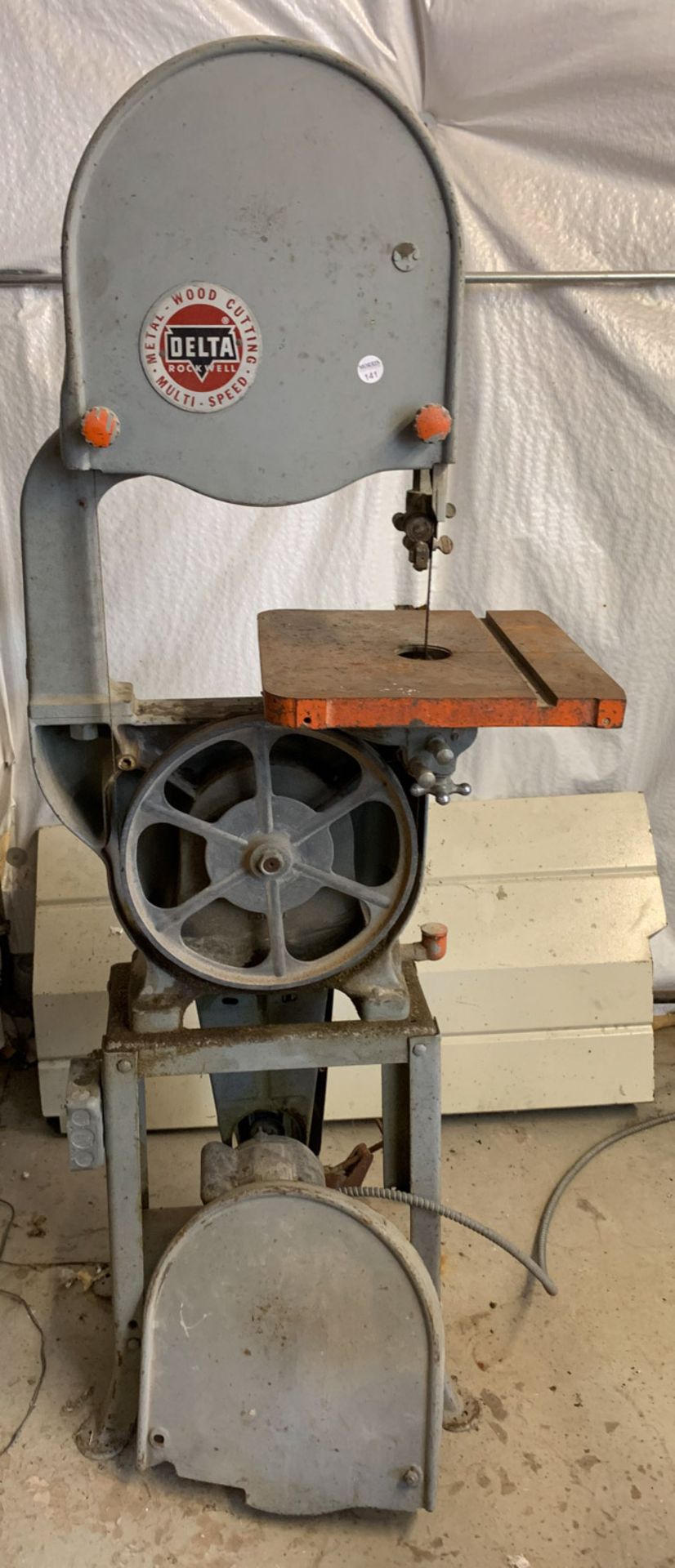 Vertical band saw, Delta