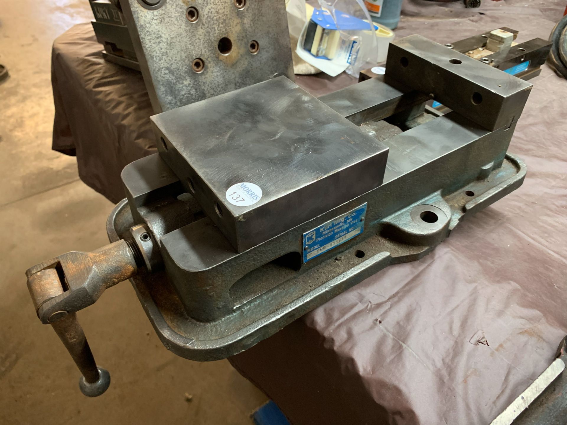 Milling vise, Kurt Mfg.