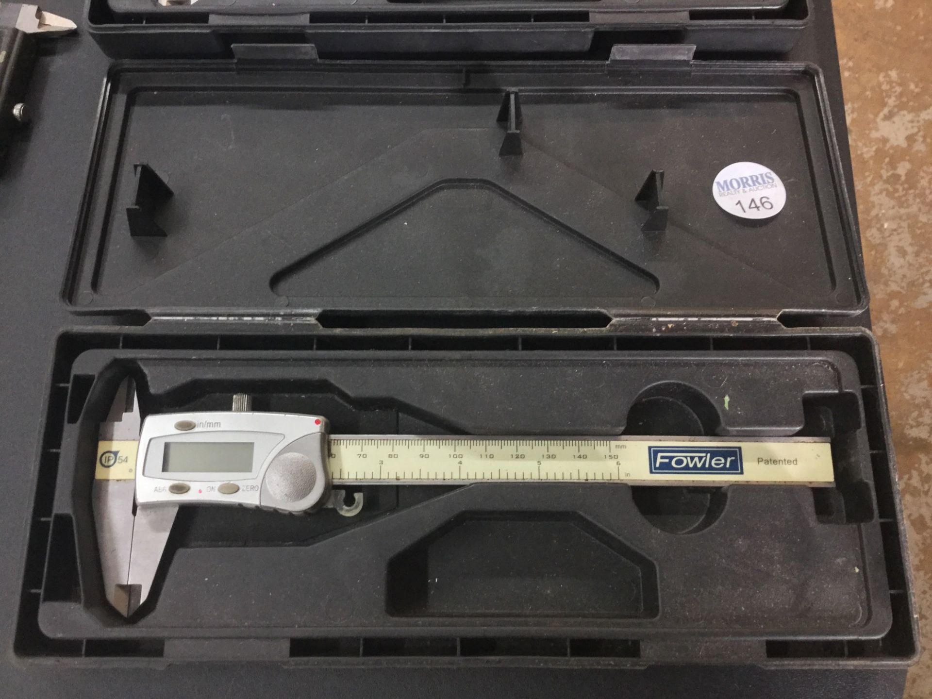 Digital caliper