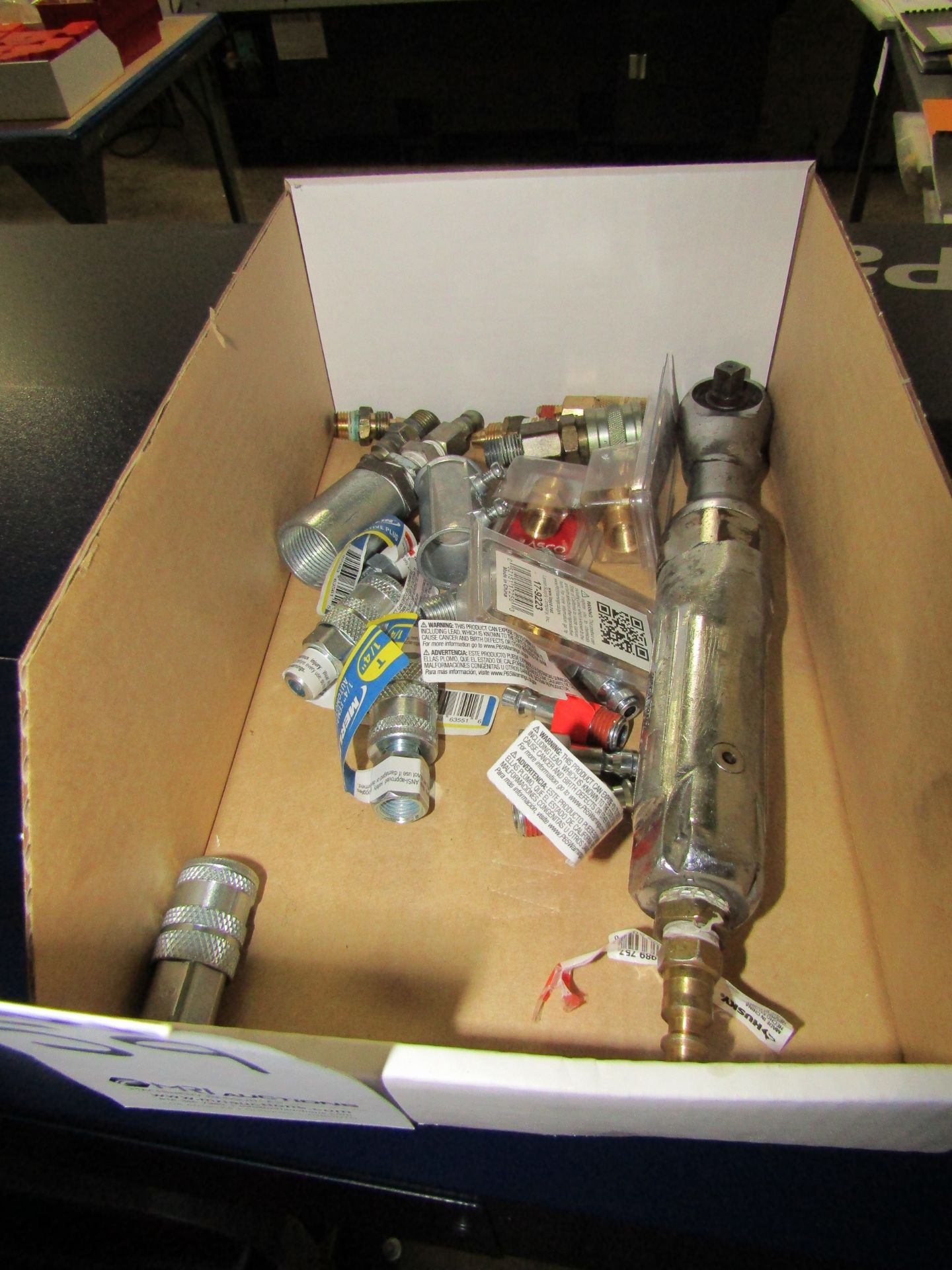 LOT TO INCLUDE: MISC PNEUMATIC FITTING, PNEUMATIC WRENCH, HOSES, GREASE GUNS, ETC. - Image 3 of 4