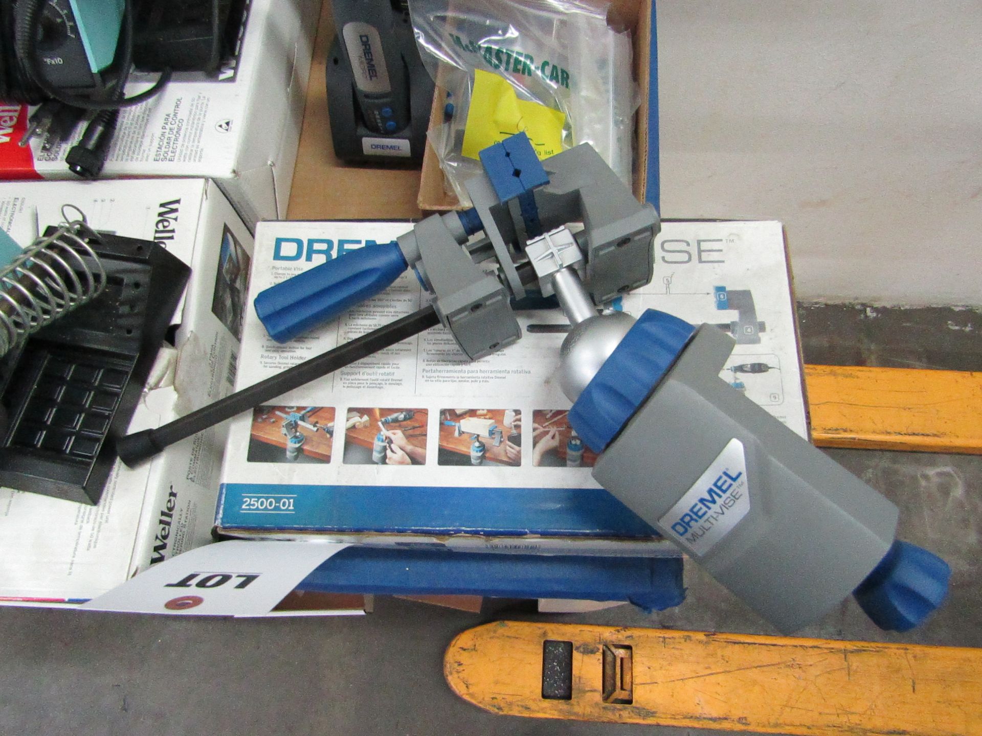 LOT TO INCLUDE: (1) DREMEL MULTIVISE, (1) DREMEL MICRO - Bild 2 aus 3