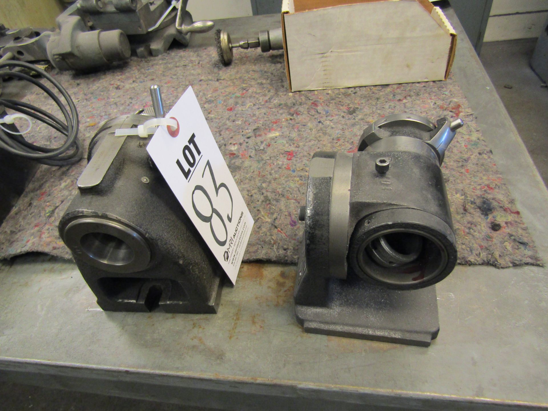 LOT TO INCLUDE: (1) POLY-CHOKE SHARPENING FIXTURE, MODEL 101, SERIAL 2085, (1) HARDINGE H4 5C COLLET