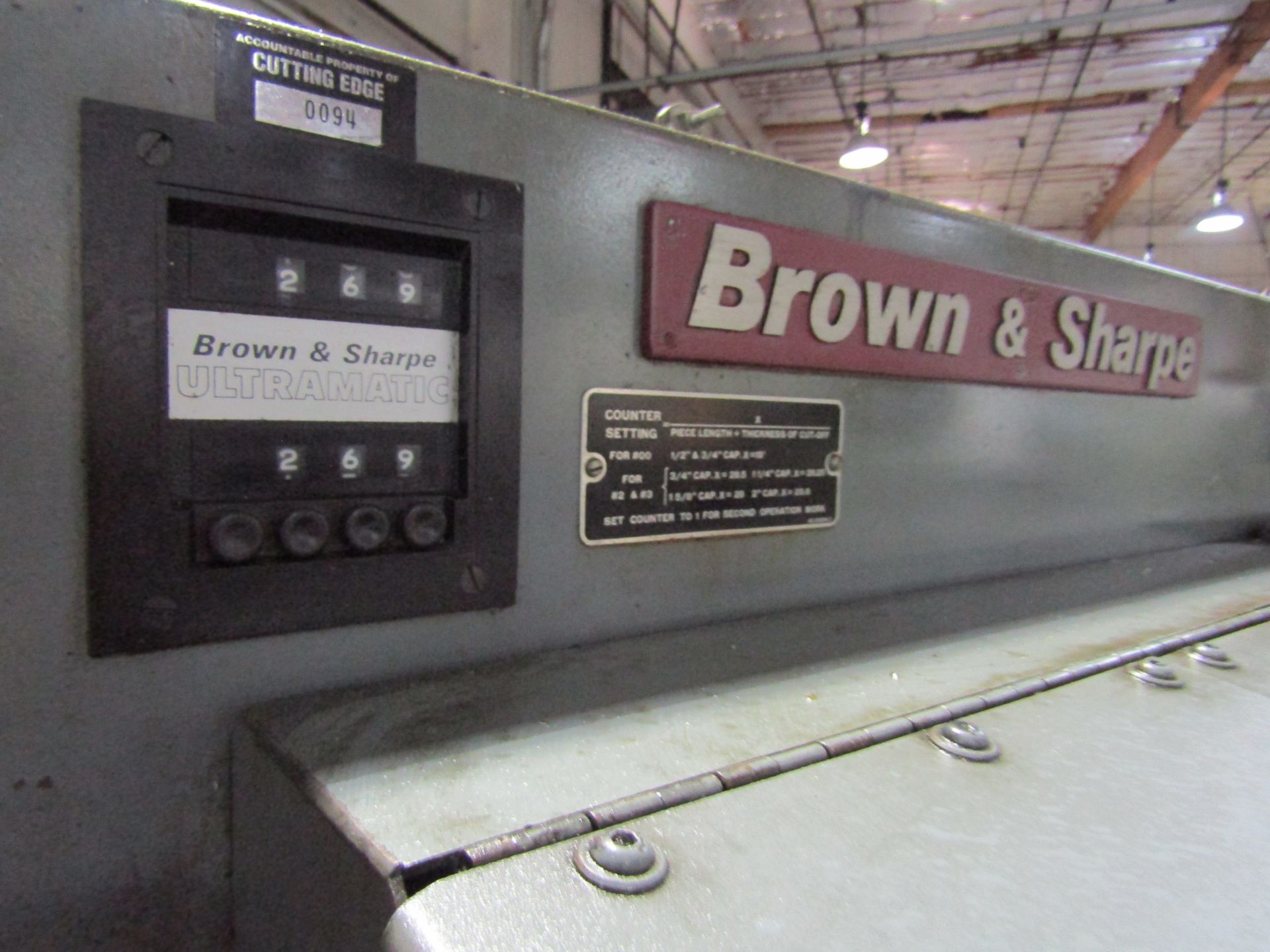 BROWNE & SHARPE AUTOMATIC LATHE SCREW MACHINE, SERIAL 545-2-8122 1 1/4. LOT TO INCLUDE: ASSOCIATED - Image 5 of 9