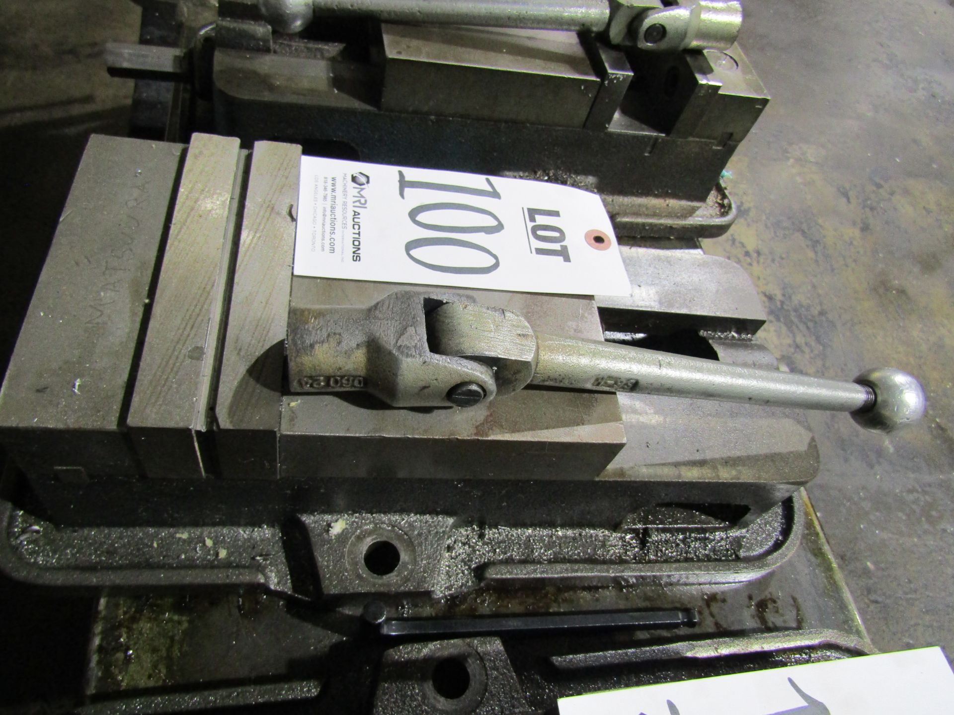 MACHINE VISE WITH CRANK - Image 2 of 2