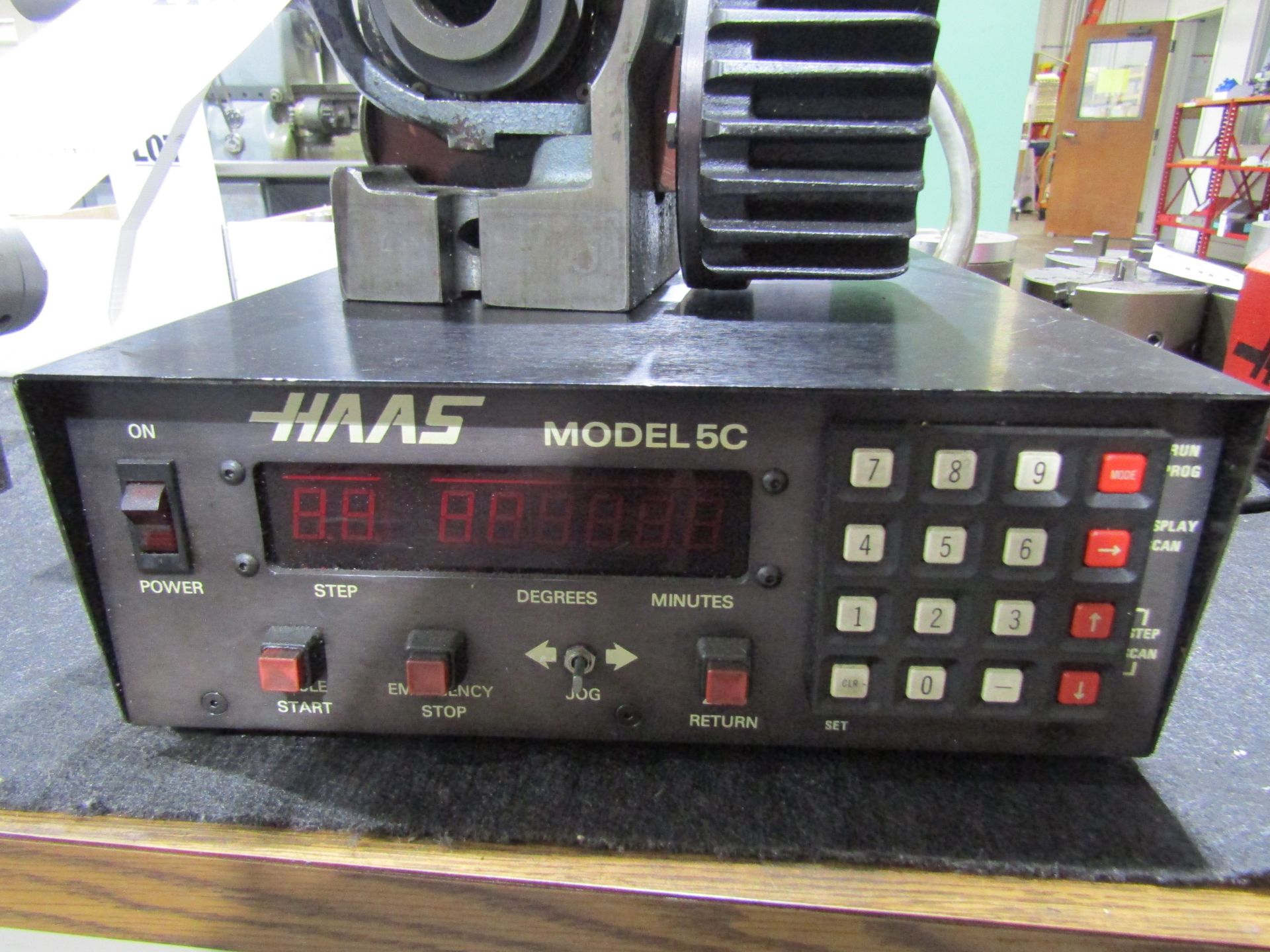HAAS PROGRAMMABLE COLLET INDEXER, SERIAL 8455, HAAS MODEL 5C SYSTEM - Image 2 of 4