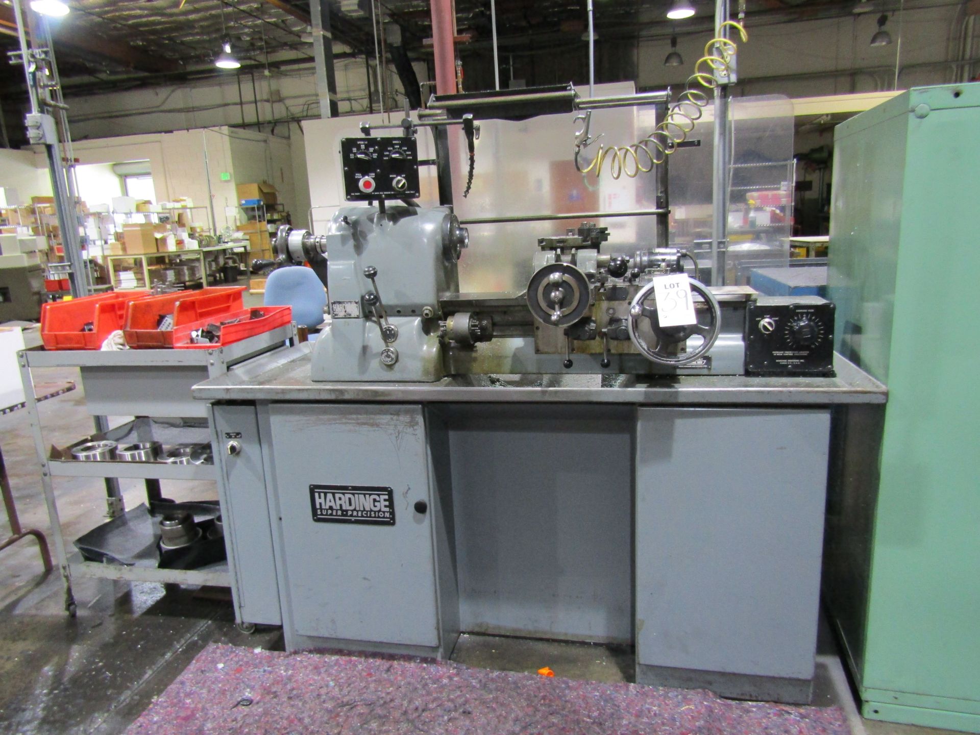 HARDINGE CHUCKING LATHE, MODEL HC, 1.5 HP, 3 PHASE, 60 HZ, DOVETAIL BED. LOT TO INCLUDE: CART WITH