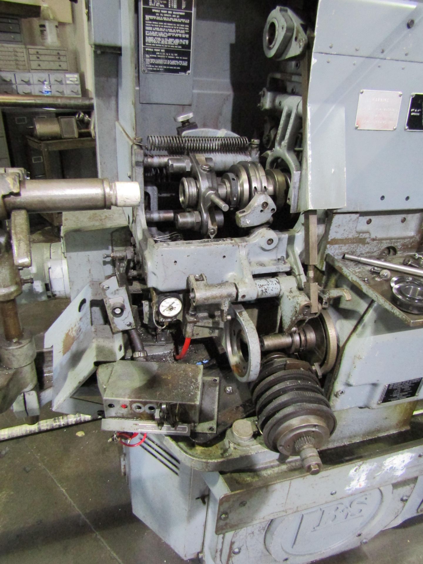 BROWNE & SHARPE AUTOMATIC LATHE SCREW MACHINE, SERIAL 545-2-6867 1 1/4. LOT TO INCLUDE: ASSOCIATED - Image 4 of 8