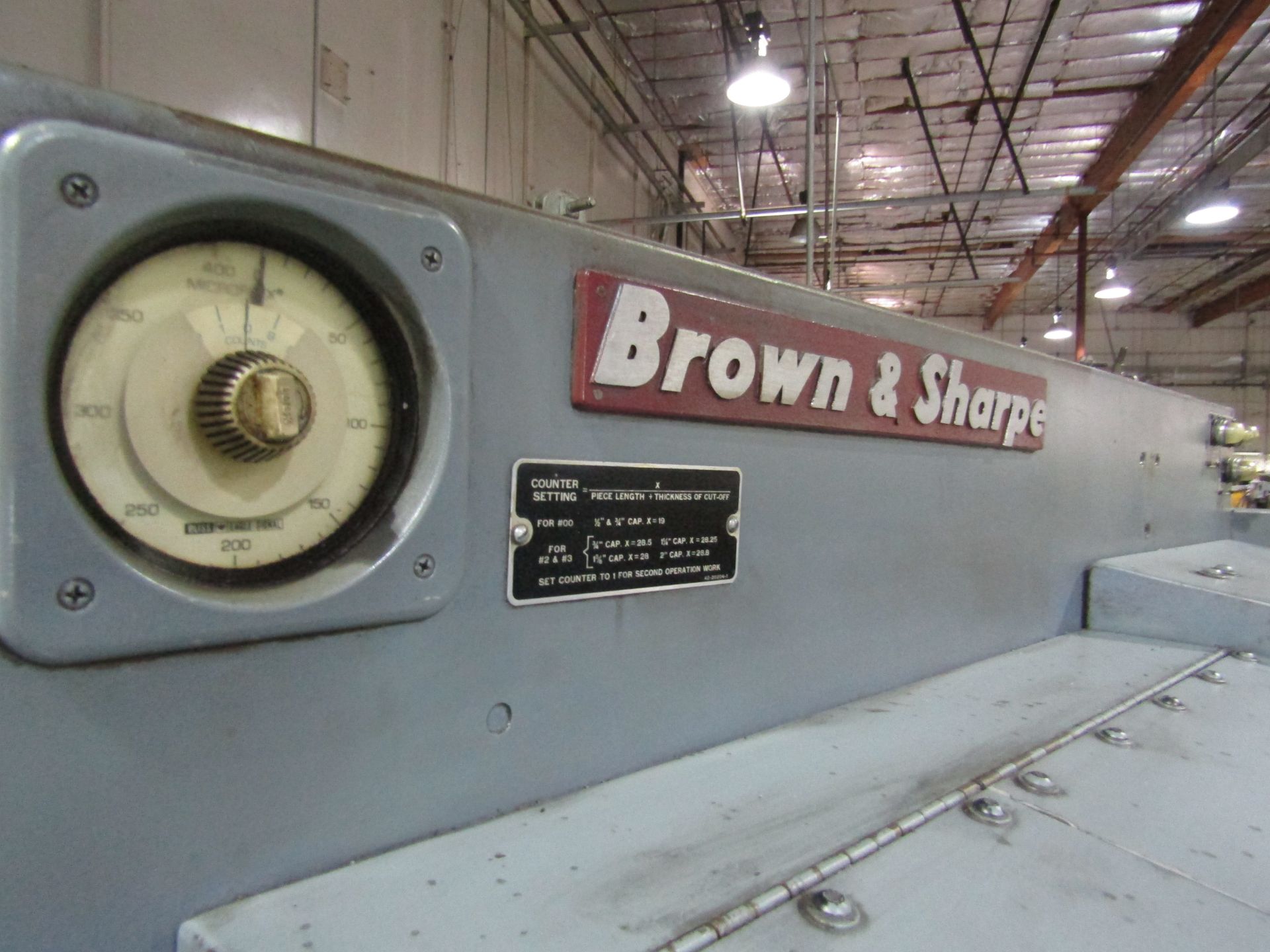 BROWNE & SHARPE AUTOMATIC LATHE SCREW MACHINE, SERIAL 545-2-6867 1 1/4. LOT TO INCLUDE: ASSOCIATED - Image 5 of 8