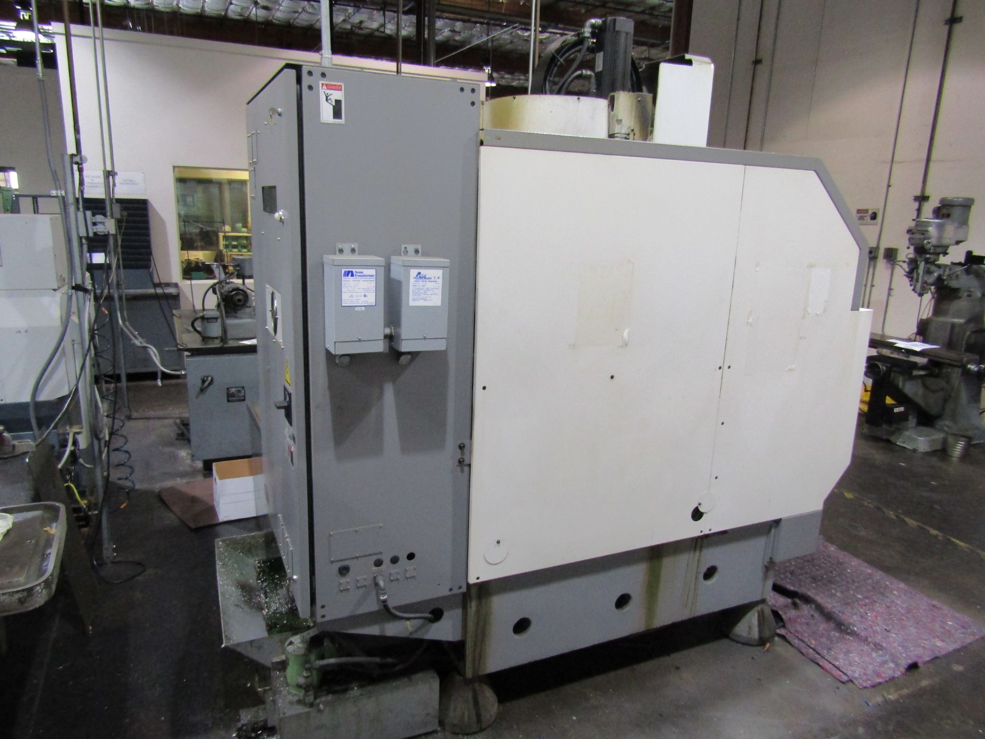 ENSHU CNC MILL VERTICAL MACHINING CENTER, MODEL S300, SERIAL 1041, MANUFACTURED 1996, ENAC SYSTEM - Image 6 of 8