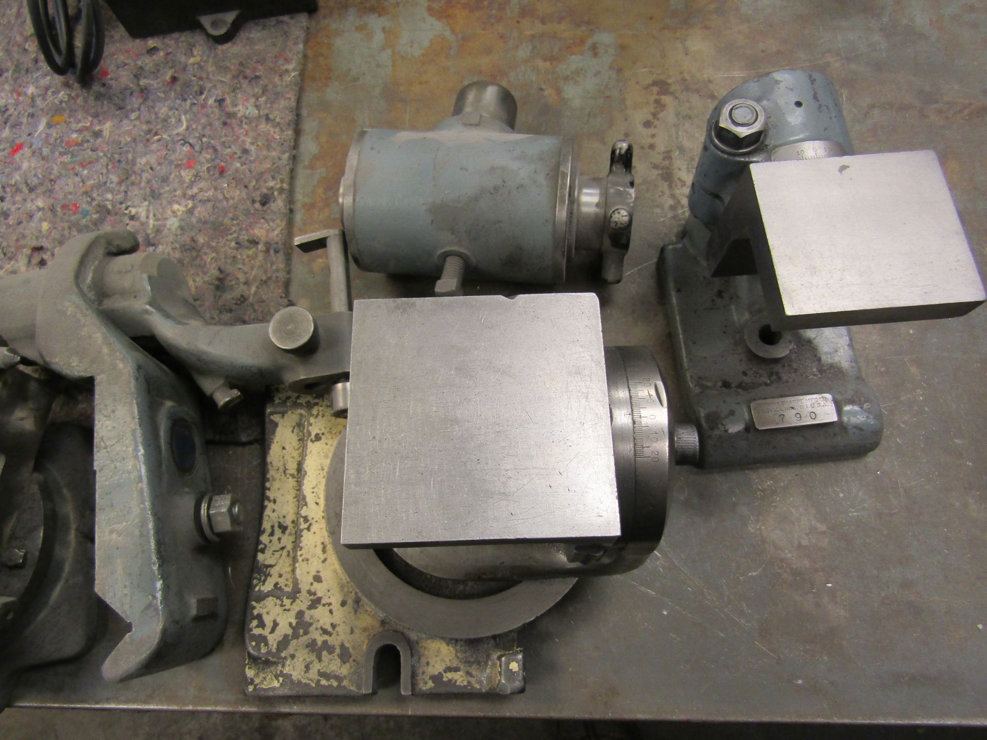 LOT TO INCLUDE: MISC. BROWNE & SHARPE GRINDING FIXTURES, TOOL SHARPENING FIXTURES, DIAMOND - Image 3 of 5