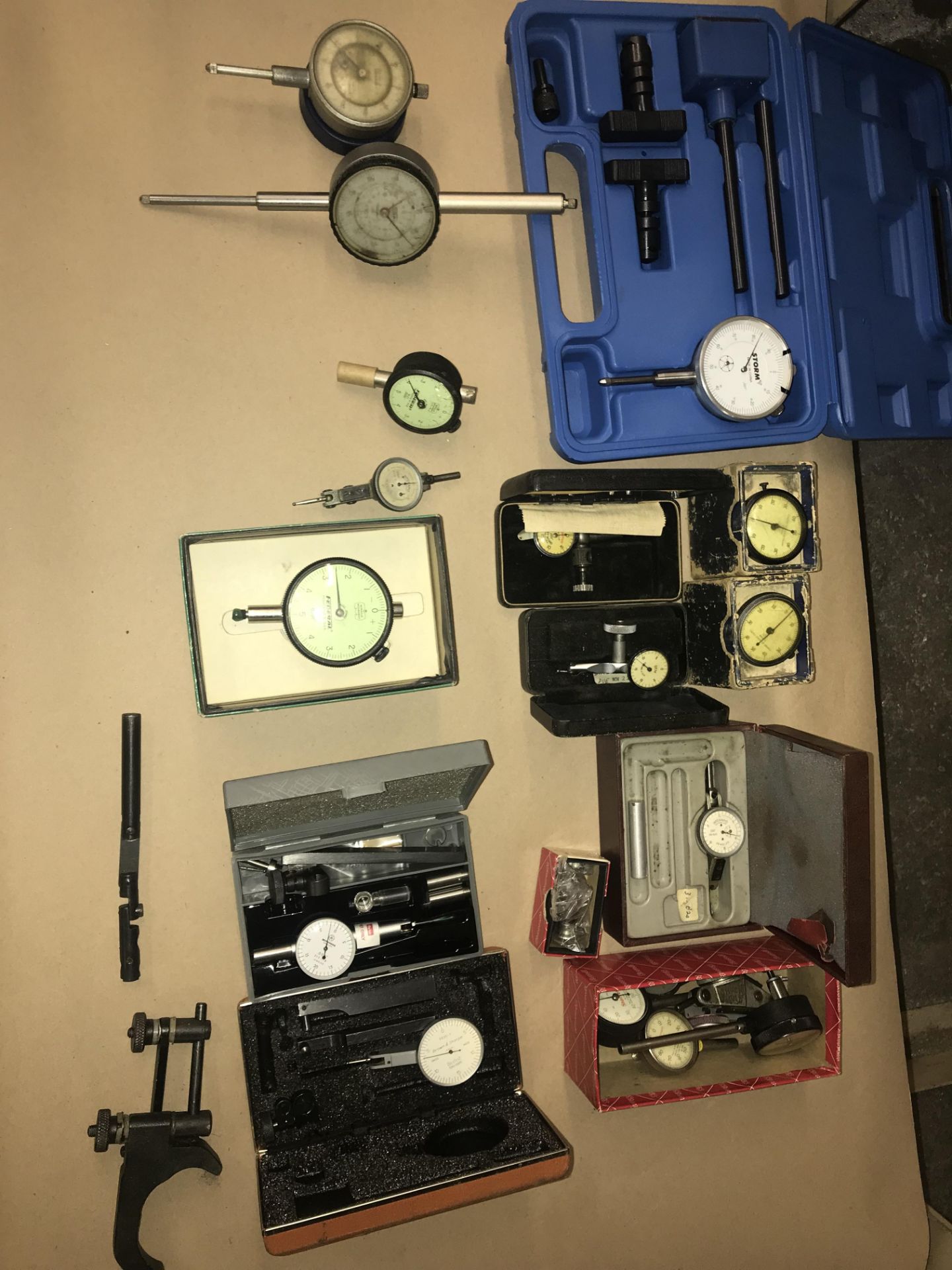 VARIOUS LOT OF DIAL INDICATORS