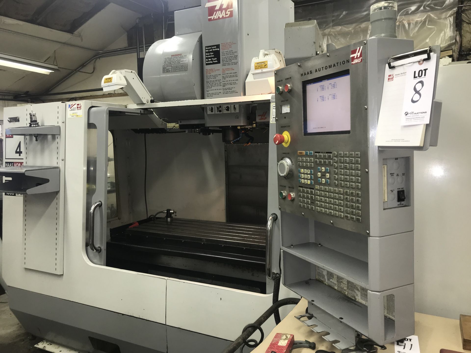 2005 HAAS VF-4B, 20 HP, 10K SPINDLE, 1000 IPM RAPID 24 TOOL SMTC, 4TH AXIS READY, WIPS, CHIP - Image 2 of 9