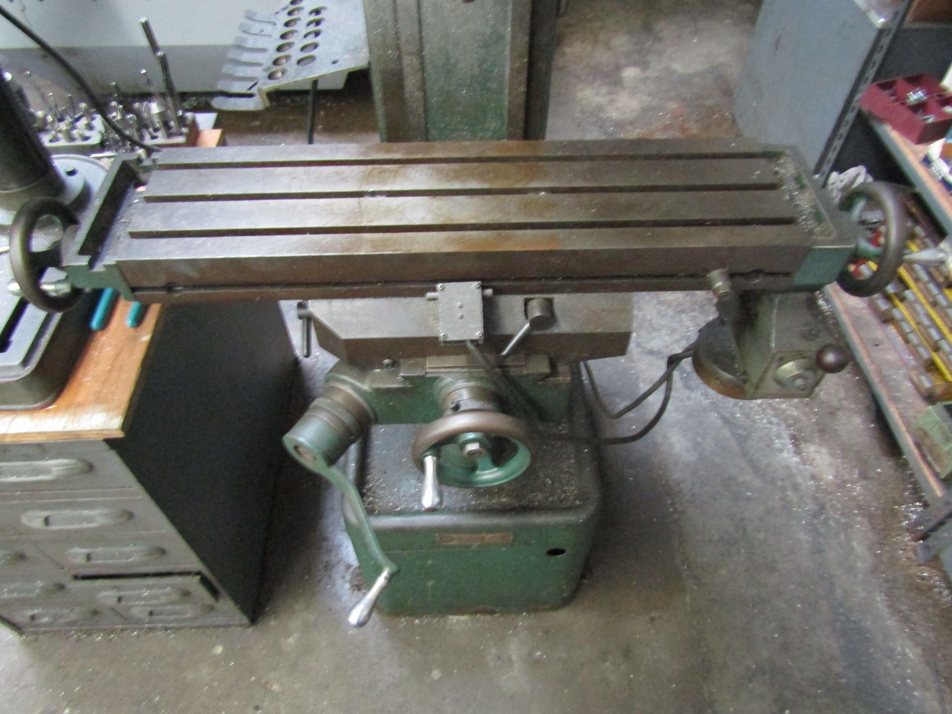 ROCKWELL VERTICAL MILLING MACHINE TYPE 22, MODEL 1225350, TABLE 7" X 28" - Image 2 of 4