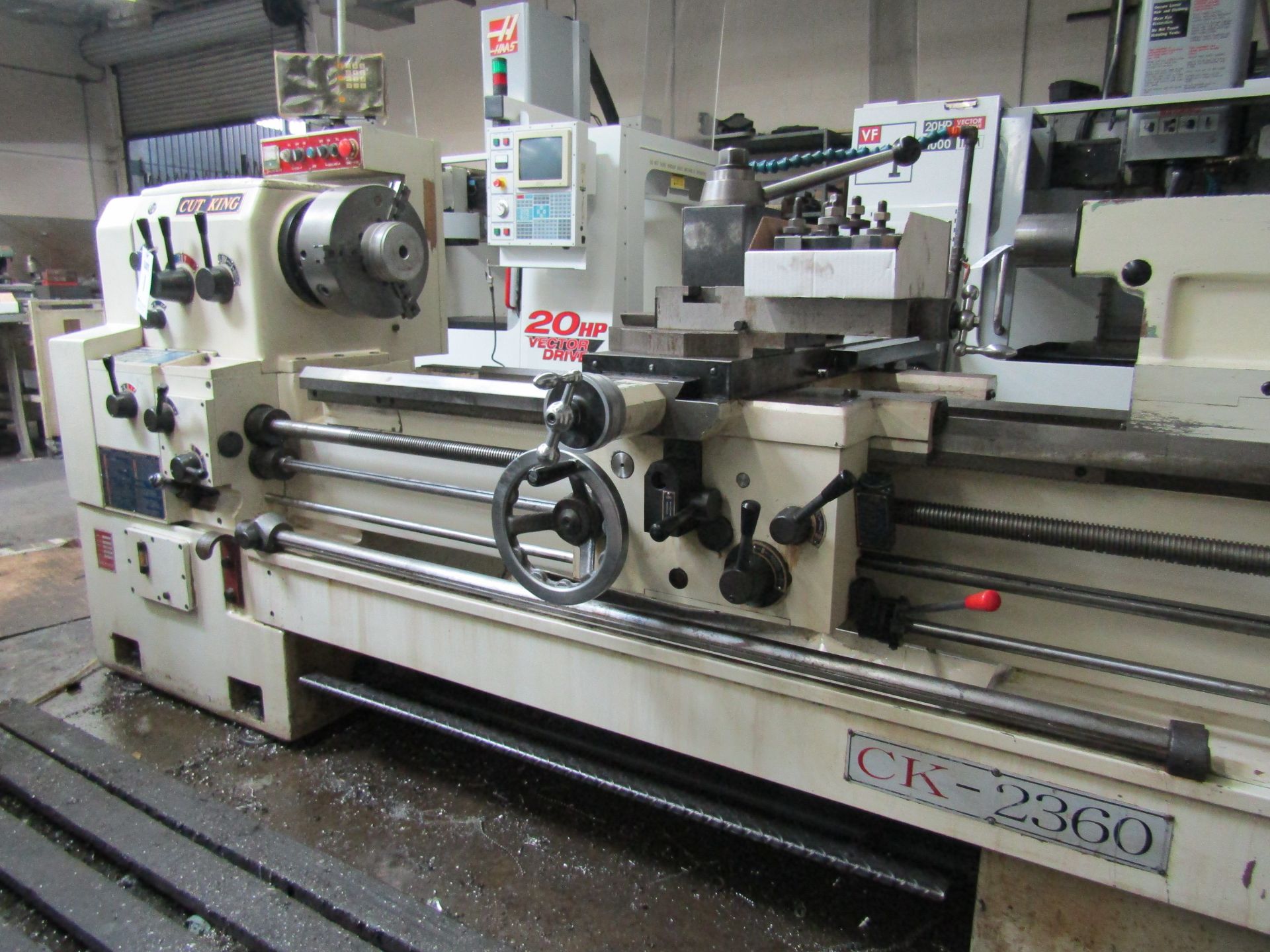 1998 CUT KING ENGINE LATHE, MODEL CK-2360, SERIAL 8580702, MOTOR 10 HP 60 HZ MOTOR, JENIX DIGITAL - Image 2 of 11