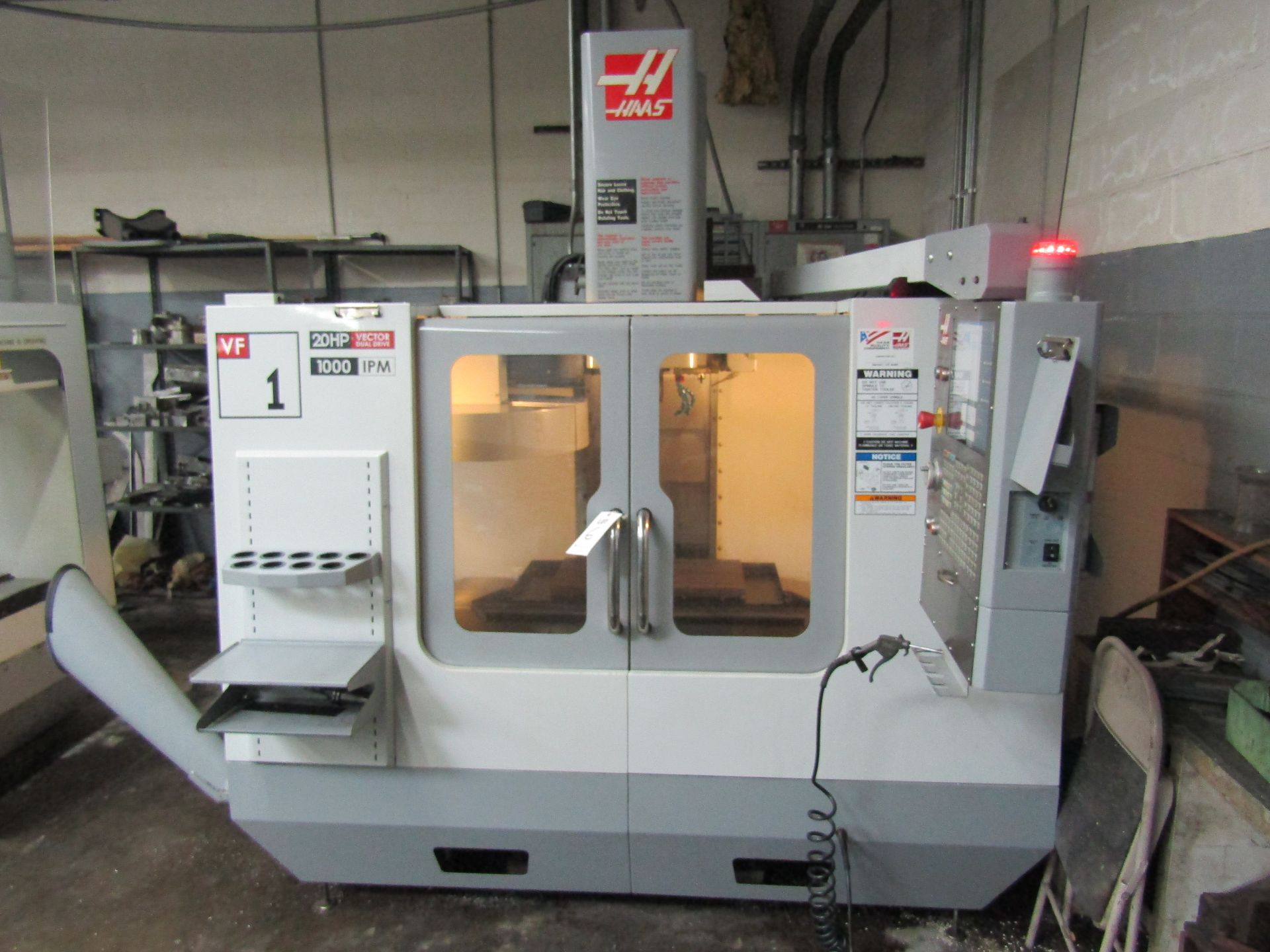 2006 HAAS VF-1D VERTICAL MACHINING CENTER, TRAVELS: 20 X 16 X 21, 21 ATC, HAAS CONTROL S/N: 1054610 - Image 2 of 12