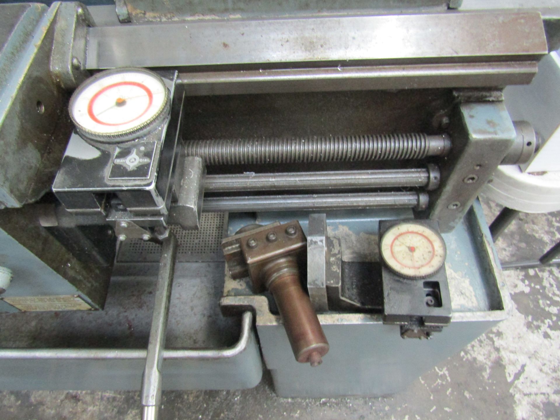 1971 LEBLOND REGAL ENGINE LATHE, 15" SWING, SERIAL 8C-3566. WITH ASSORTED TOOL HOLDERS AND - Image 8 of 11
