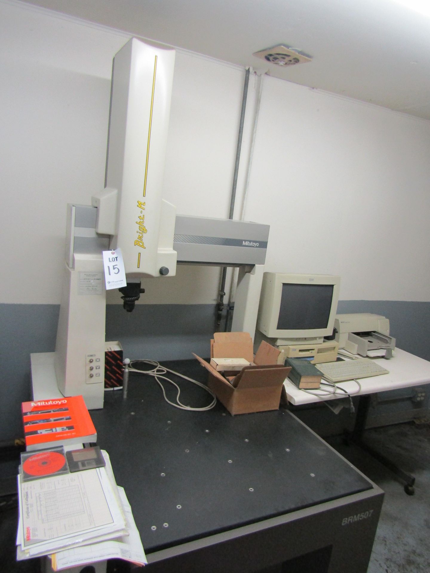 MITUTOYO BRIGHT-M CMM, RENISHAW PROBE, IBM COMPUTER WITH ALL DISCS AND MANUALS