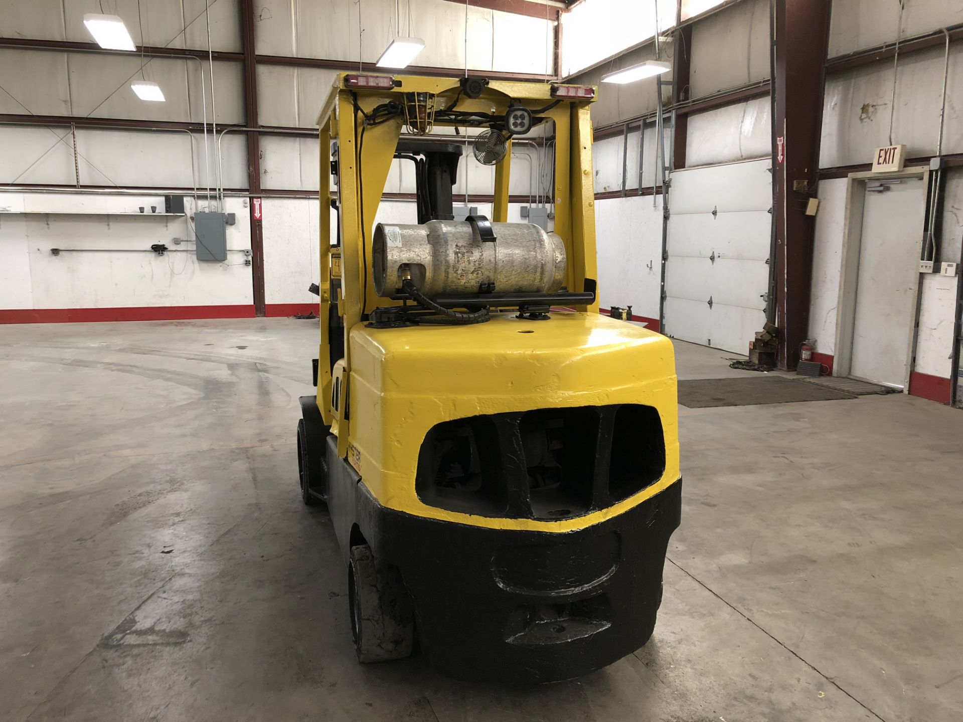 2014 HYSTER 12,000-LB., MODEL: S120FT, S/N: H004V03214M, LPG, LEVER SHIFT, SOLID TIRES, 111” - Image 2 of 5