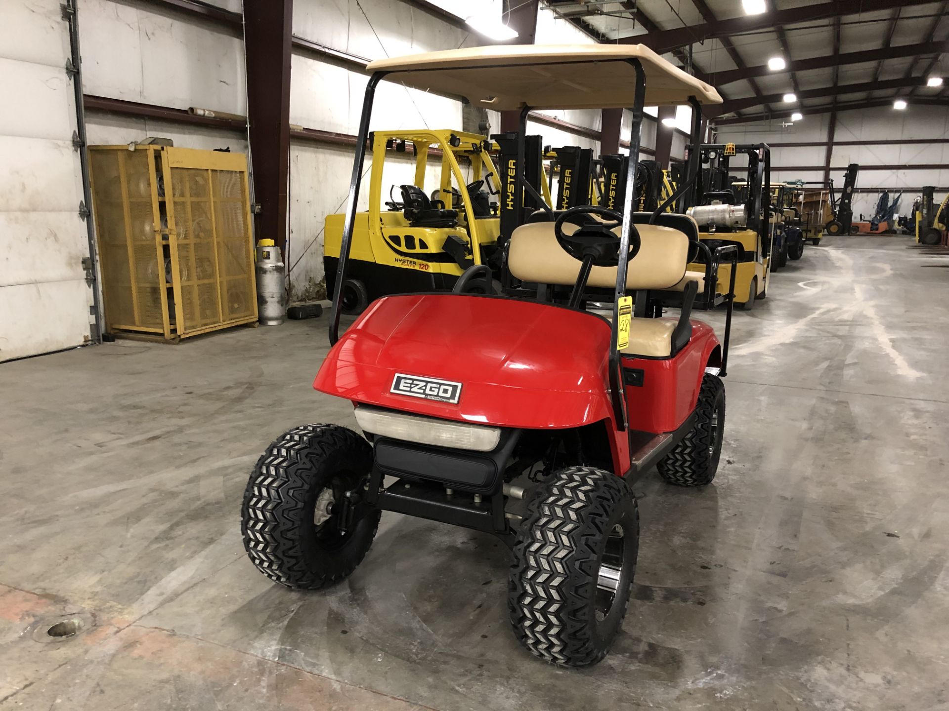 EZ-GO PDS GASOLINE GOLF CART, 9HP, 4-PASSENGER FOLD DOWN SEAT, LIFT KIT, HEADLIGHTS/BRAKE-LIGHTS, - Image 4 of 6