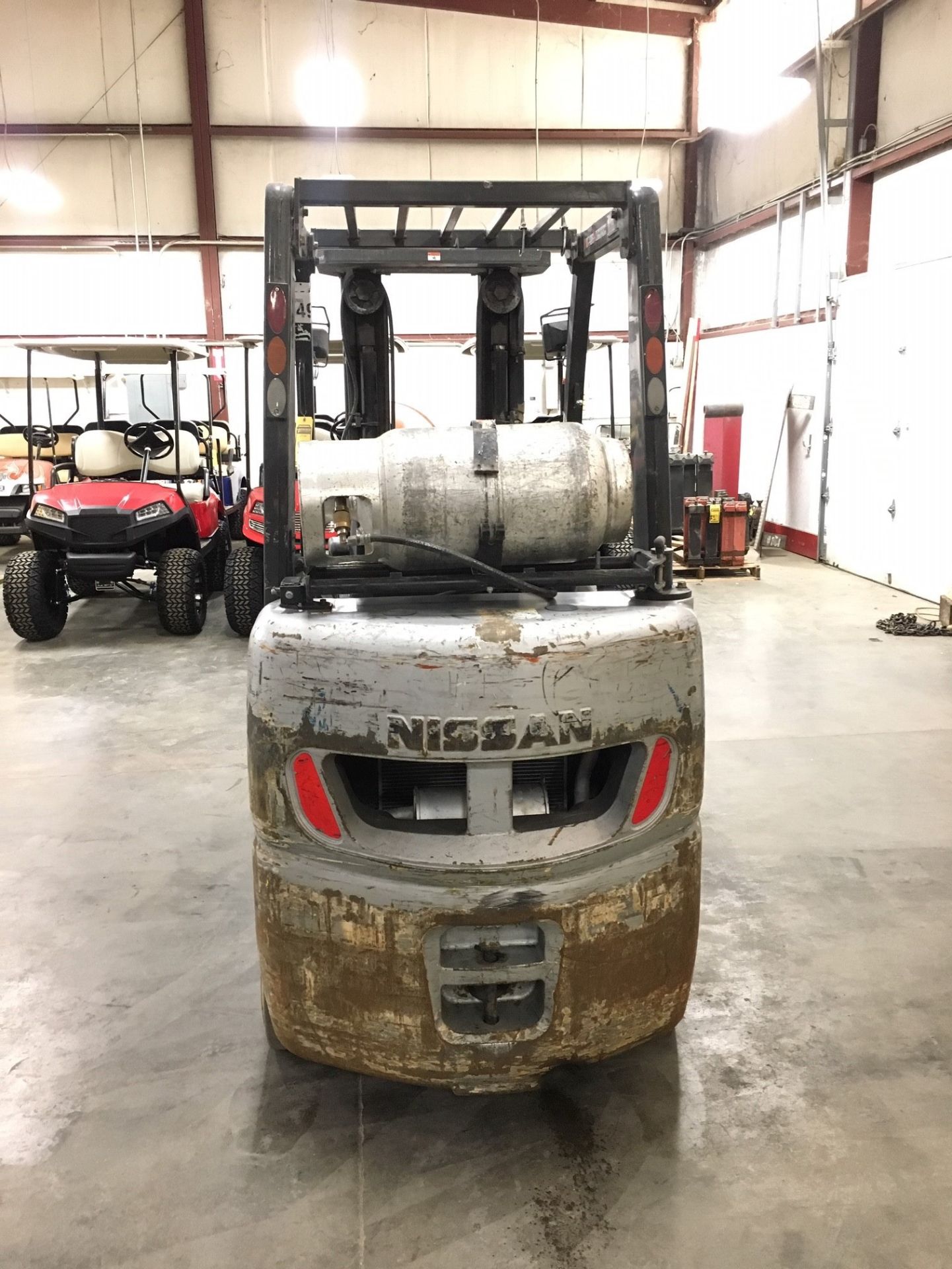***LOCATED IN HAMILTON, OHIO** 2007 NISSAN 5,000-LB. FORKLIFT, MOD: MCPL02A25LV, 3-STAGE, SIDESHIFT - Image 4 of 5
