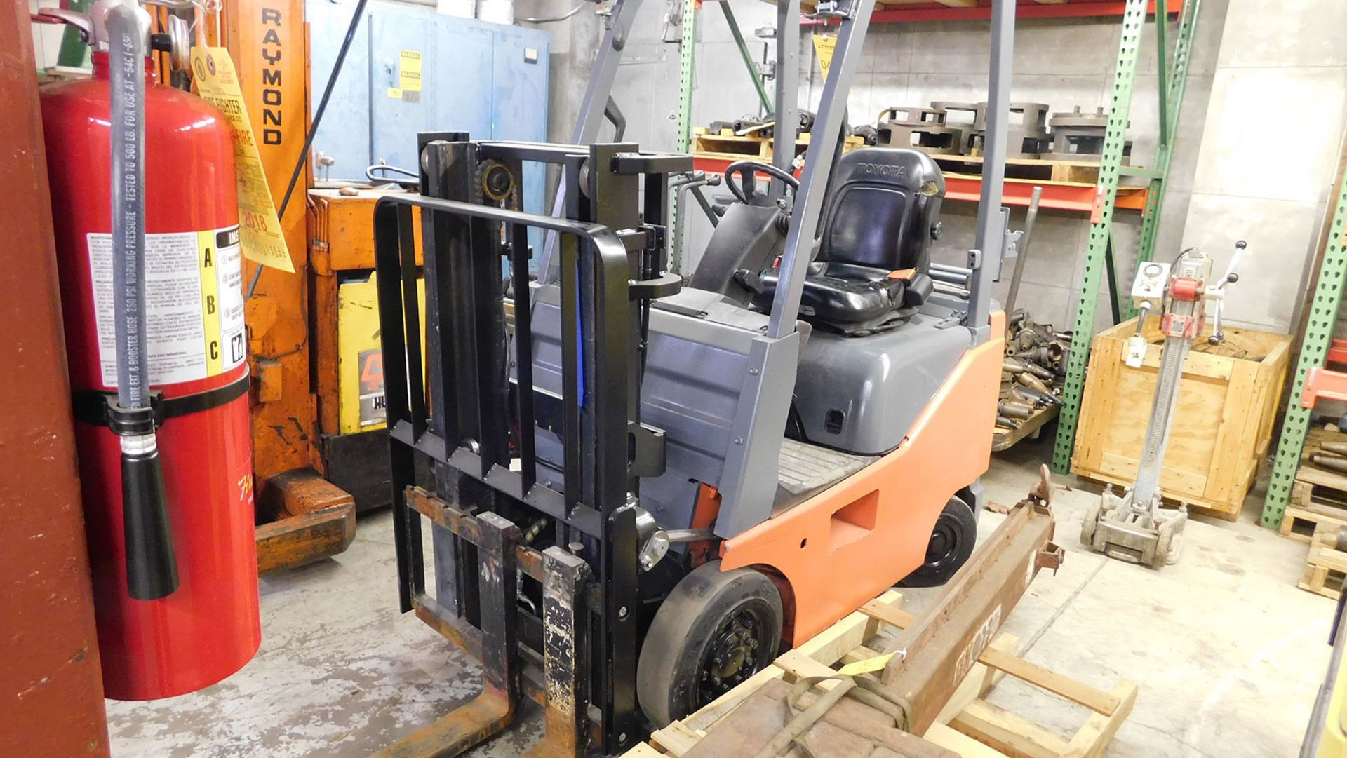 TOYOTA 3,000 LB. CAPACITY LPG FORKLIFT; S/N 21306, 80'' LIFT HEIGHT, 6,427 HOURS, SOLID CUSHION - Image 7 of 7